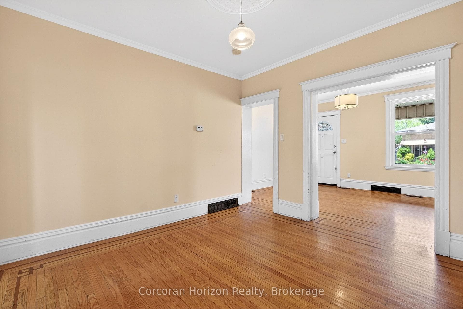 520 John Street photo 17