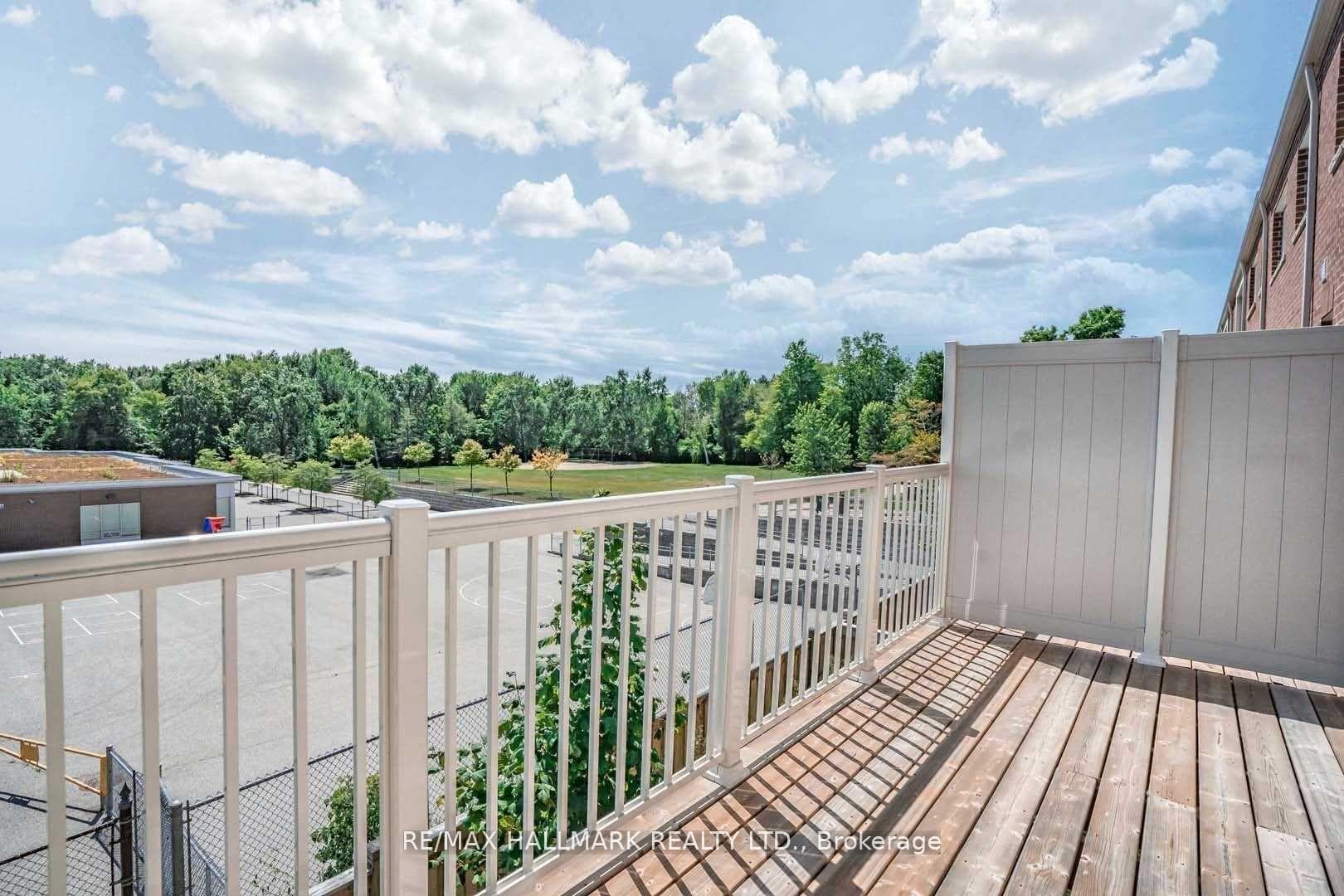 34 Heron Park Place photo 22