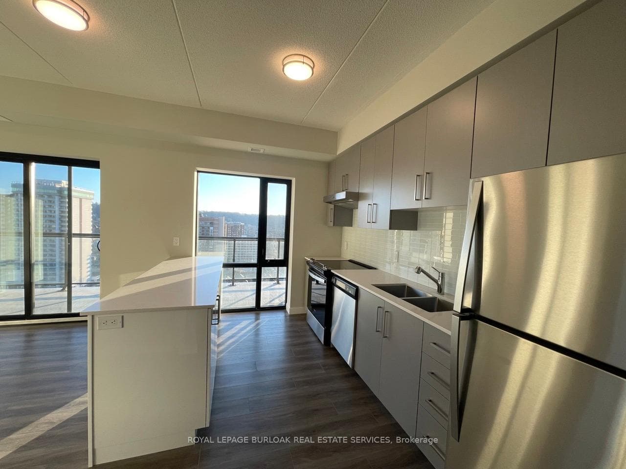 15 Queen Street Unit 1614 photo 7