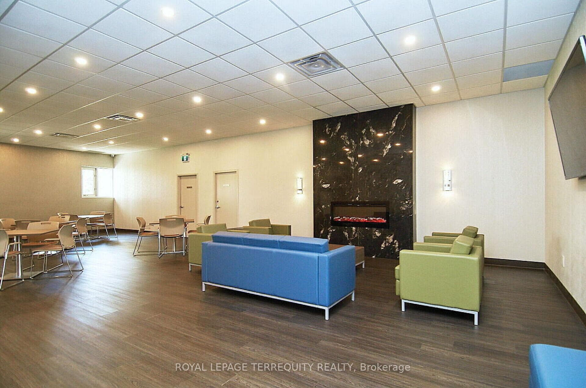 299 Mill Road Unit 703 photo 34
