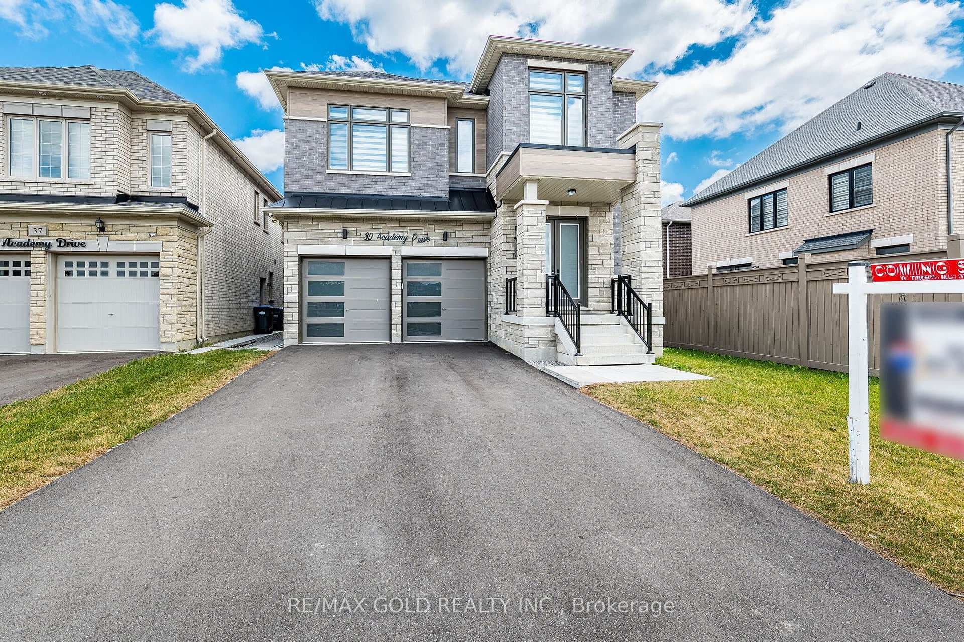 39 Academy Drive photo 3