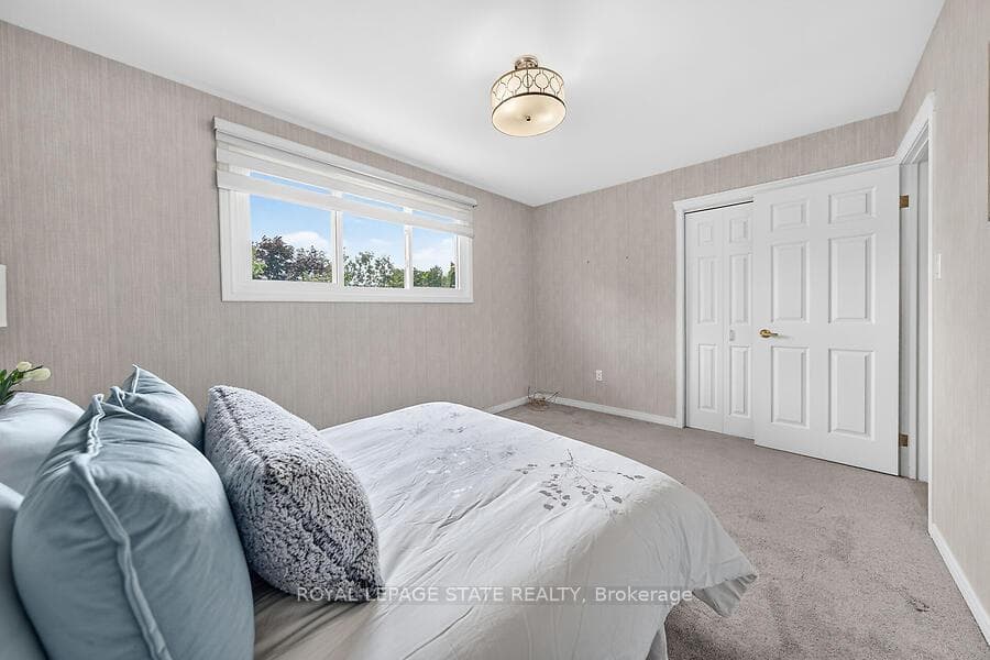 7 Elizabeth Court photo 22