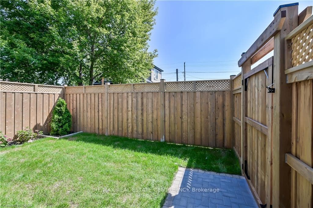 43 Mahony Avenue Unit 3 photo 24