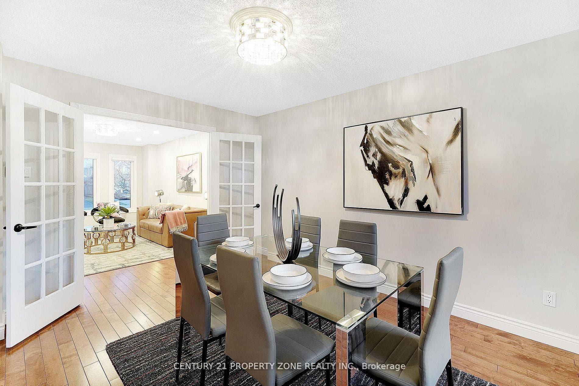 4 Garbutt Crescent photo 8