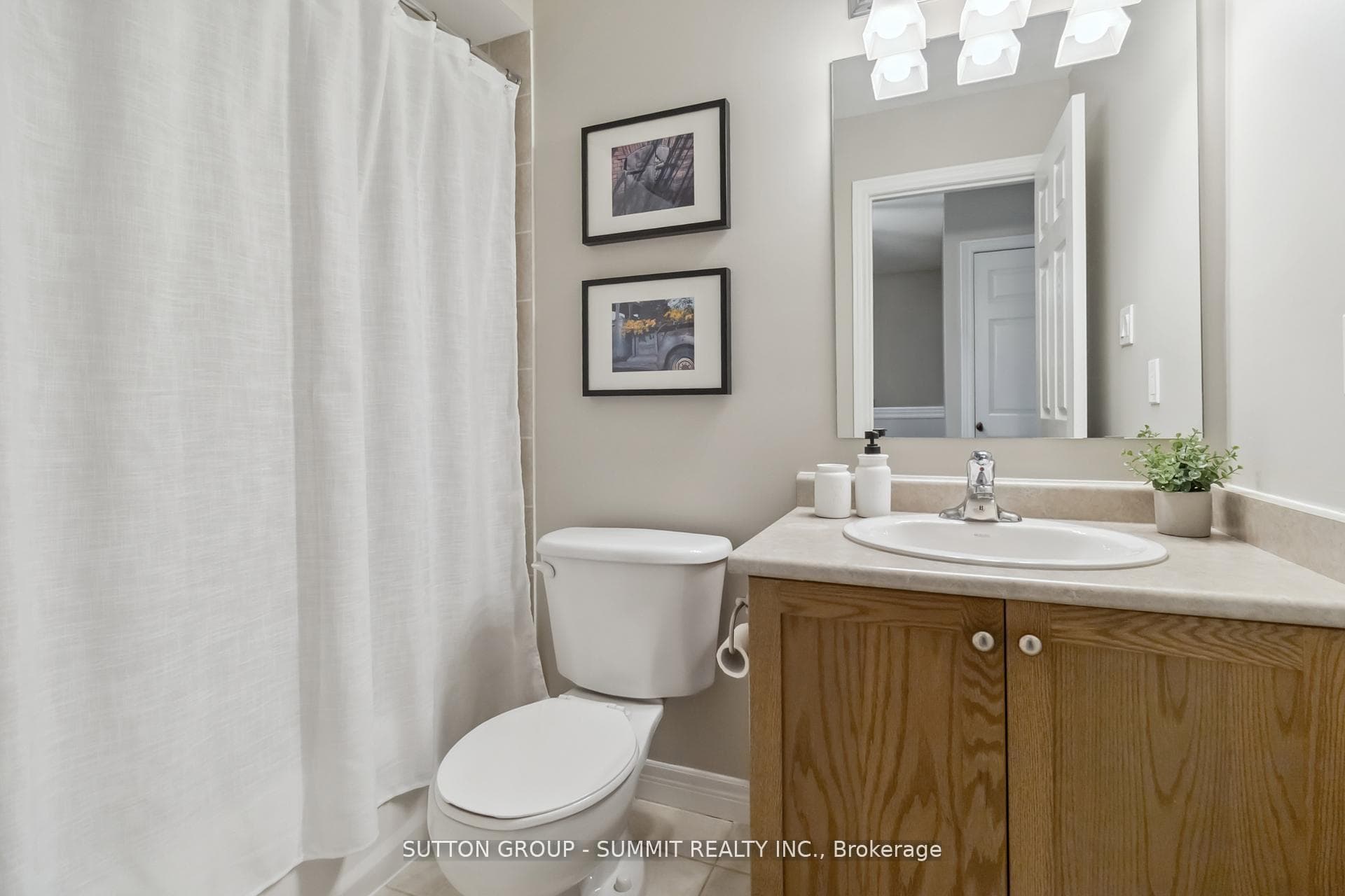 2280 BARONWOOD Drive Unit 38 photo 22