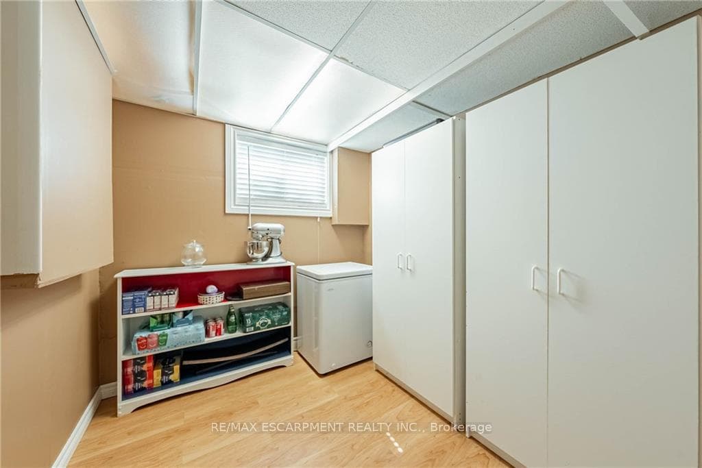83 Forestgate Drive photo 27