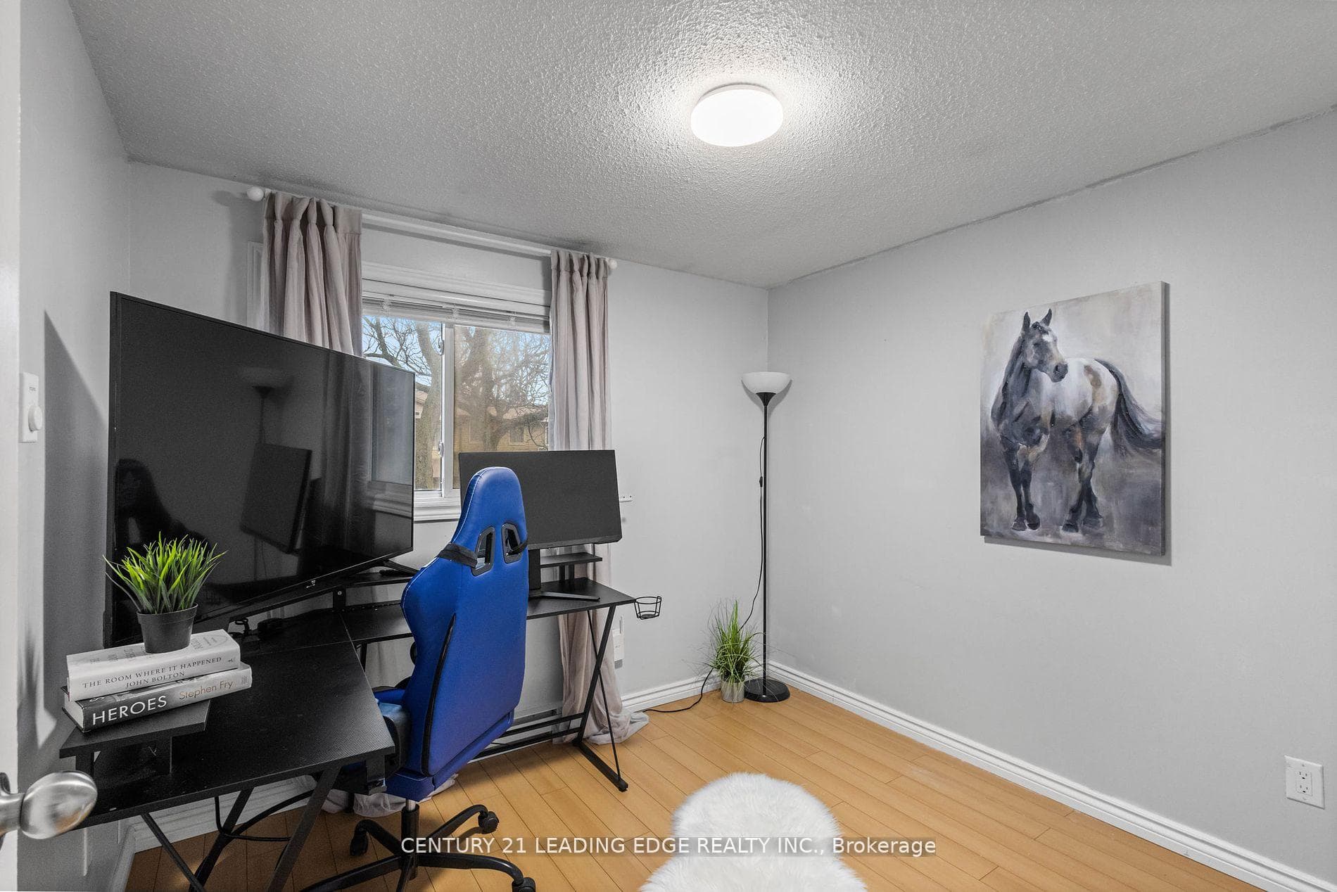 450 Bristol Crescent Unit 32 photo 22