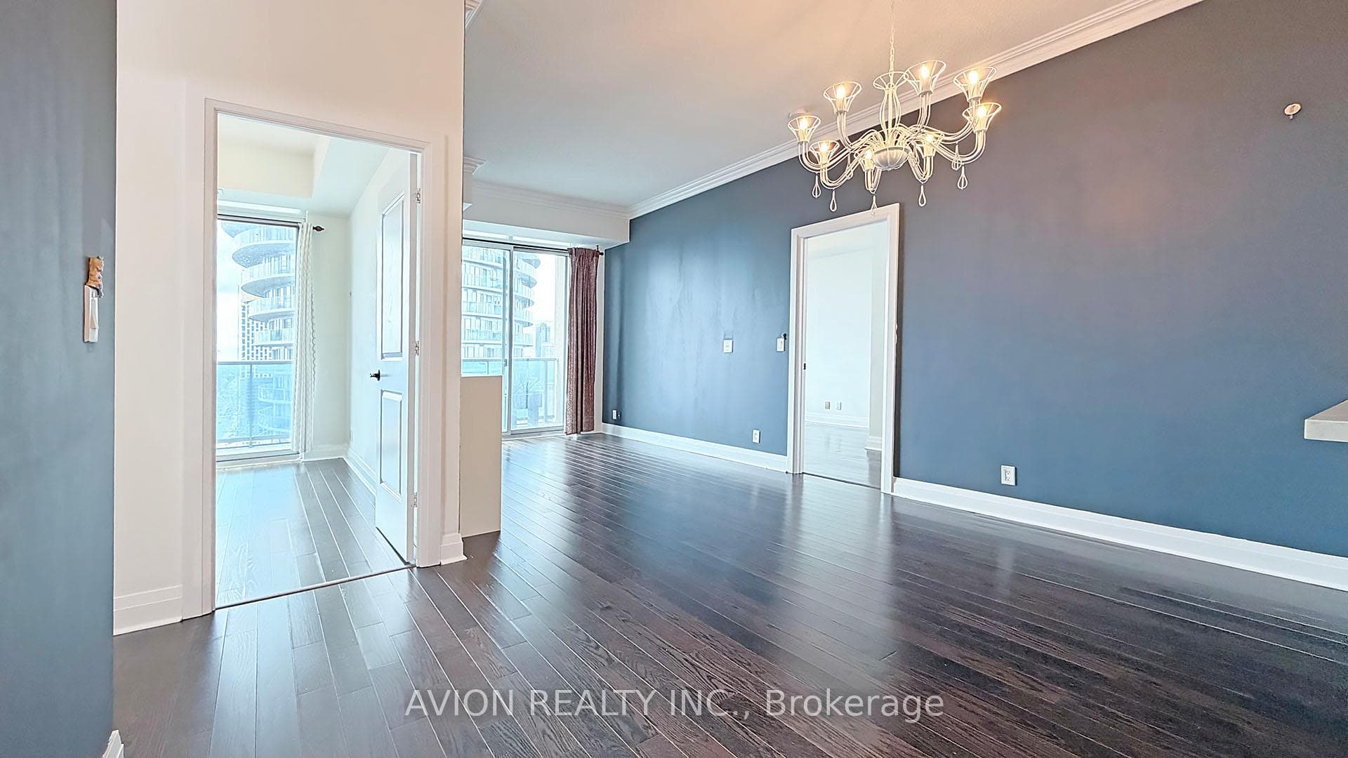 70 Absolute Avenue Unit 2905 photo 4