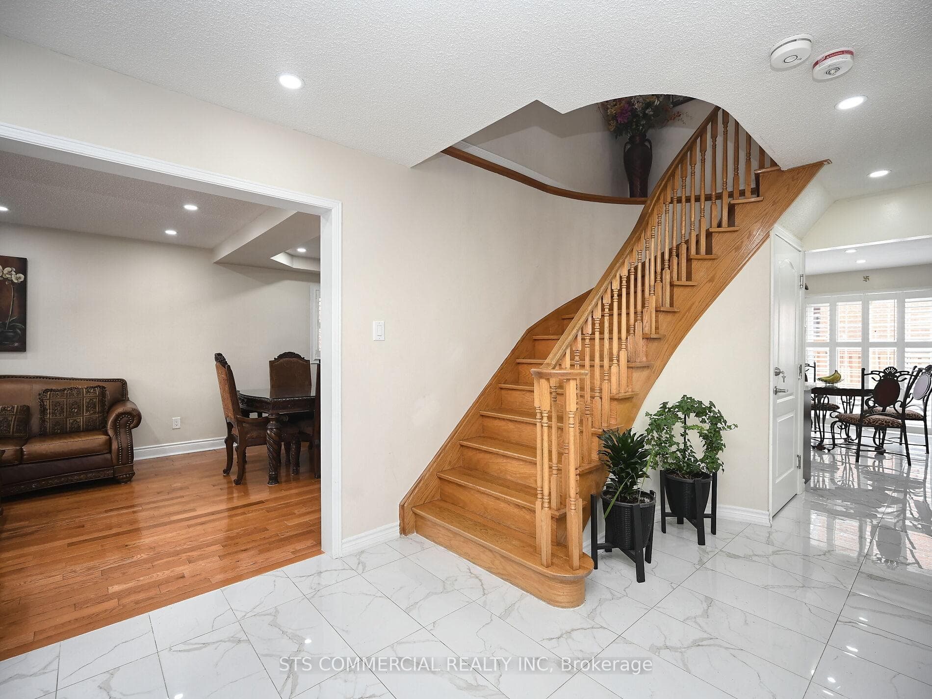 72 Adirondack Crescent photo 18