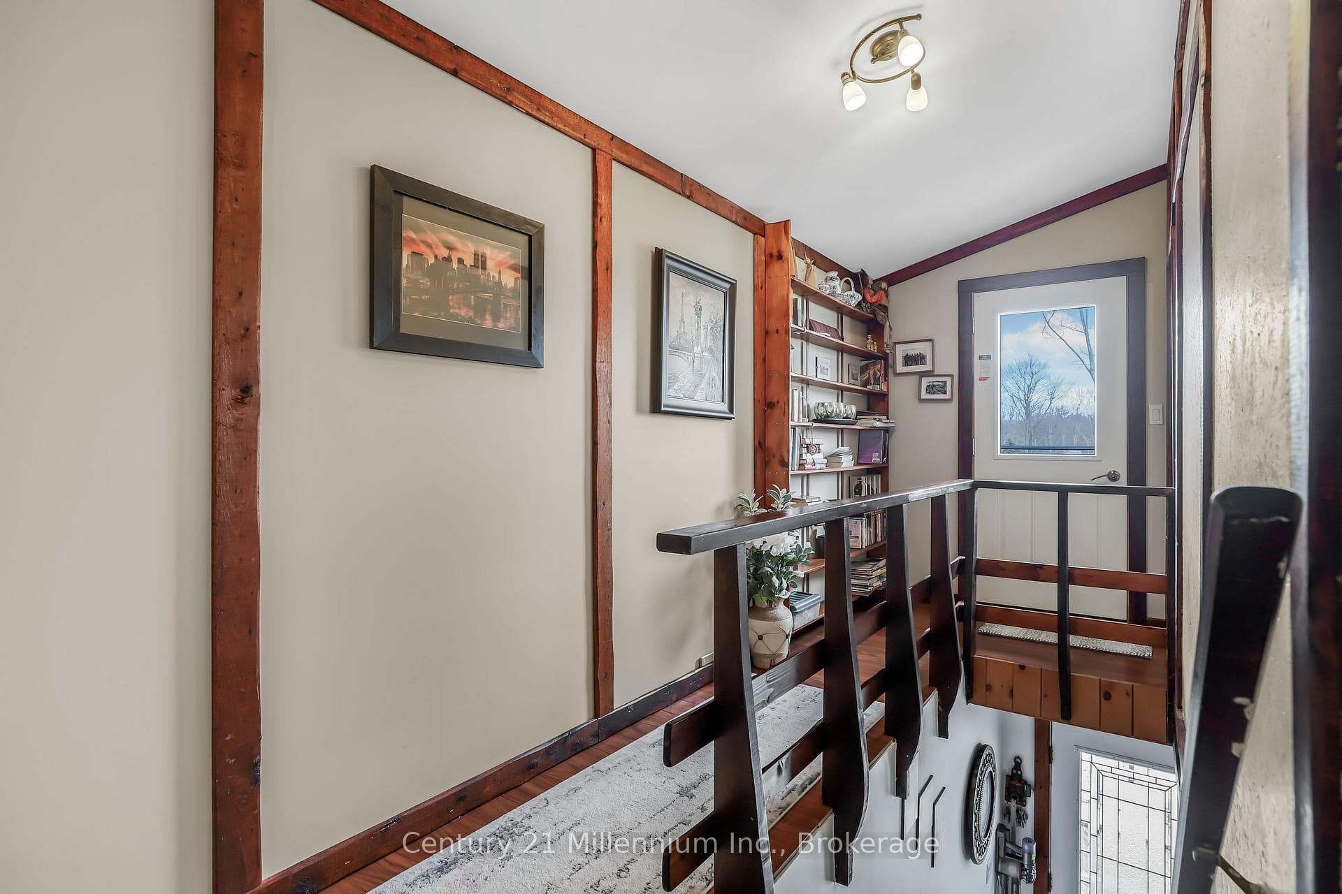 446 Manley Crescent photo 23