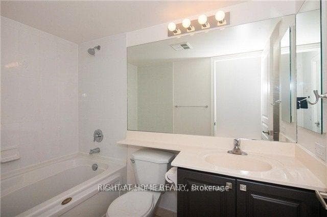 5 Northtown Way Unit 711 photo 5