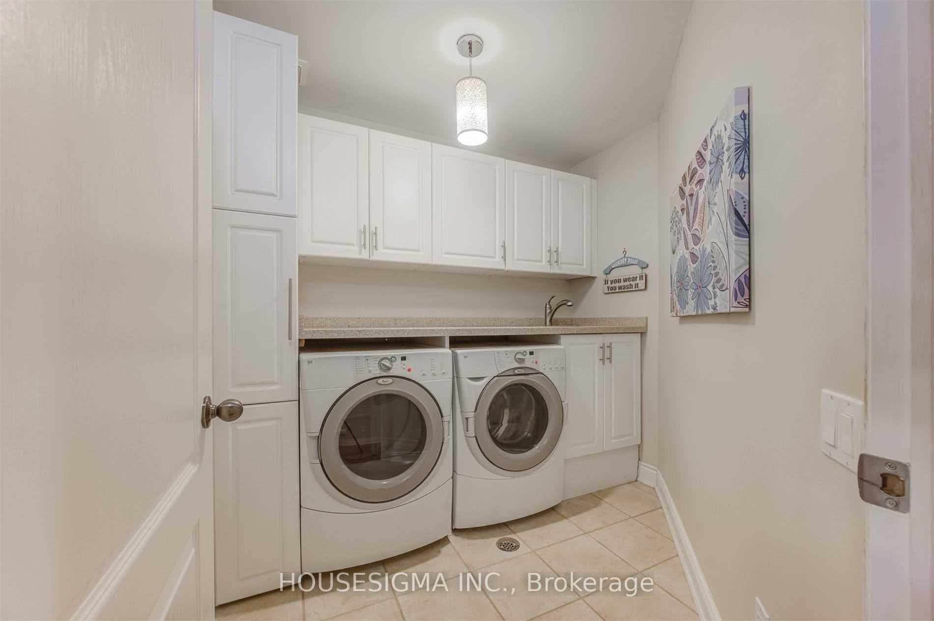 244 Tawny Crescent photo 22