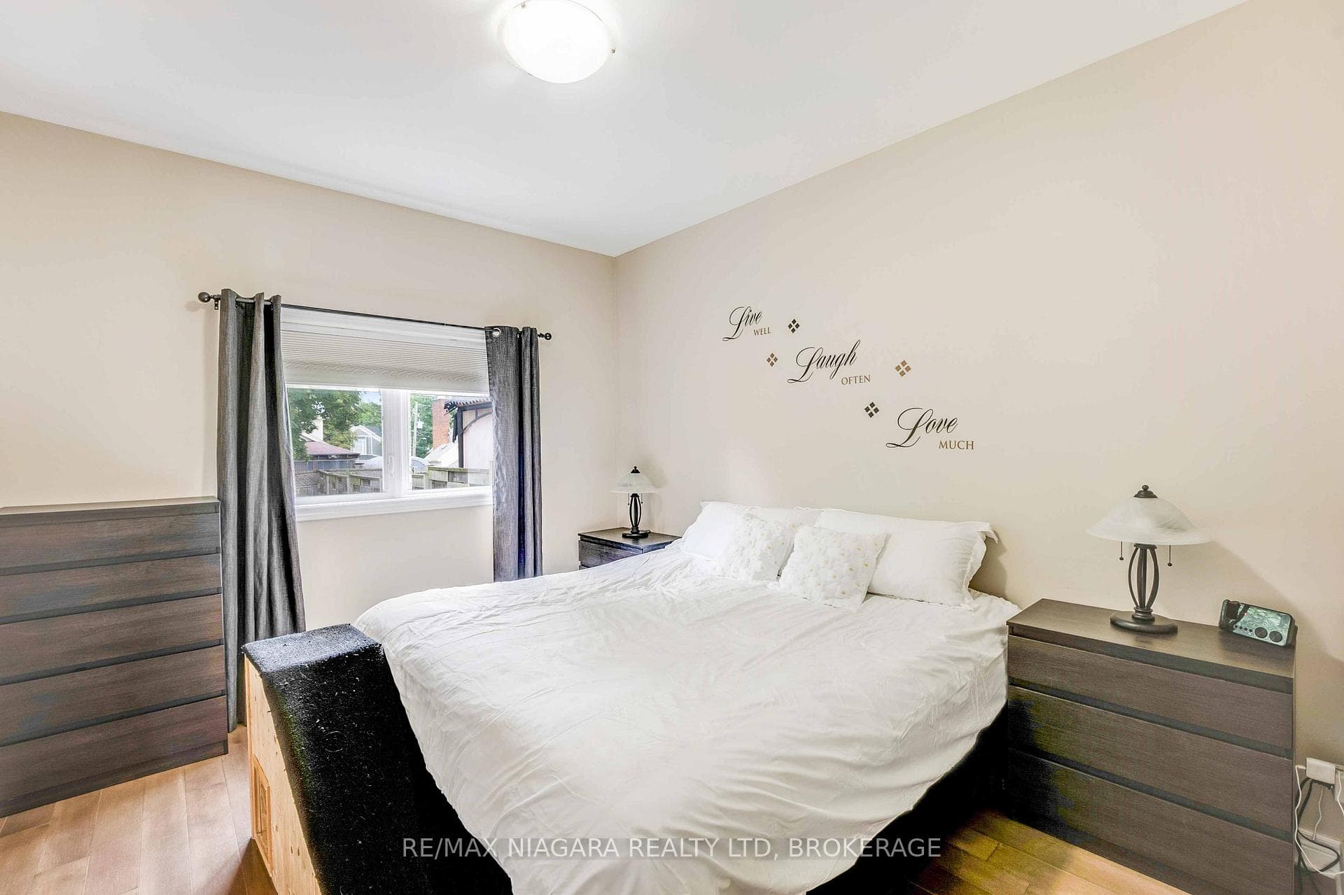90 Ormond Street Unit B photo 17