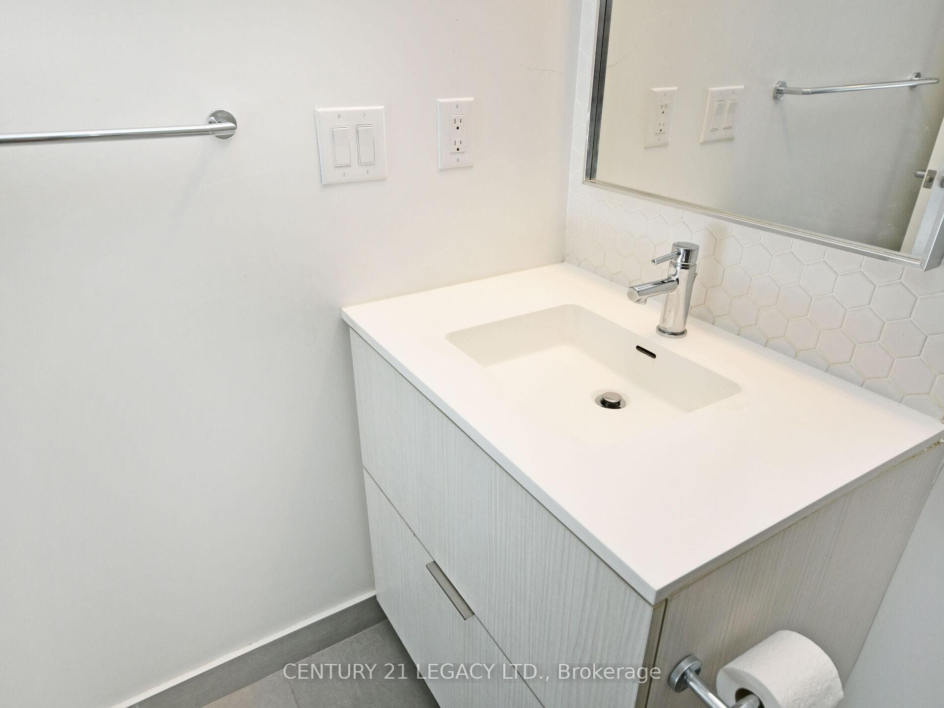 2520 Eglinton Avenue Unit 601 photo 37