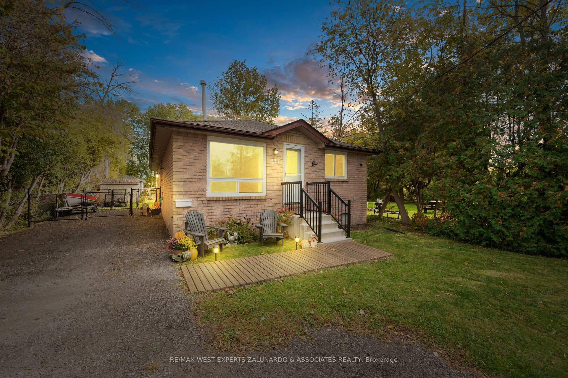 537 Lake Drive photo 1