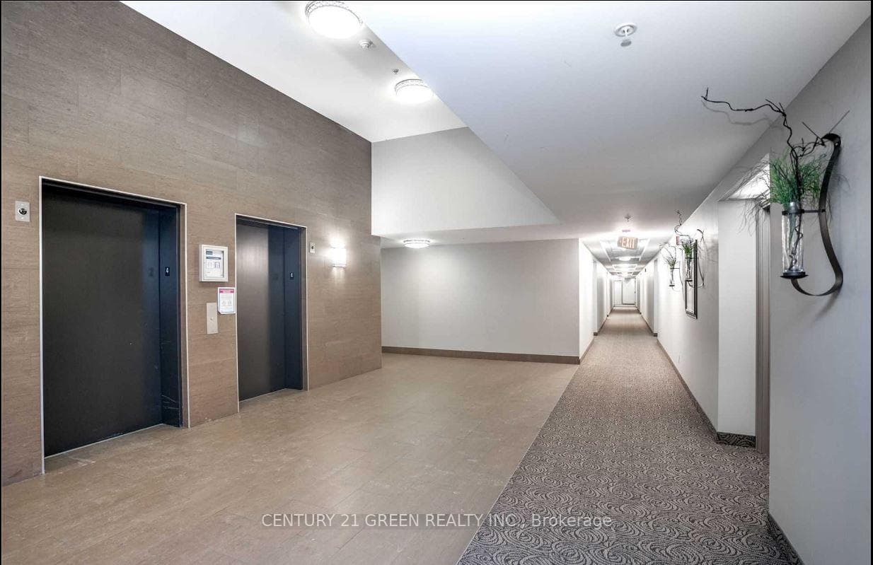 10 Mendelssohn Street Unit 409 photo 4