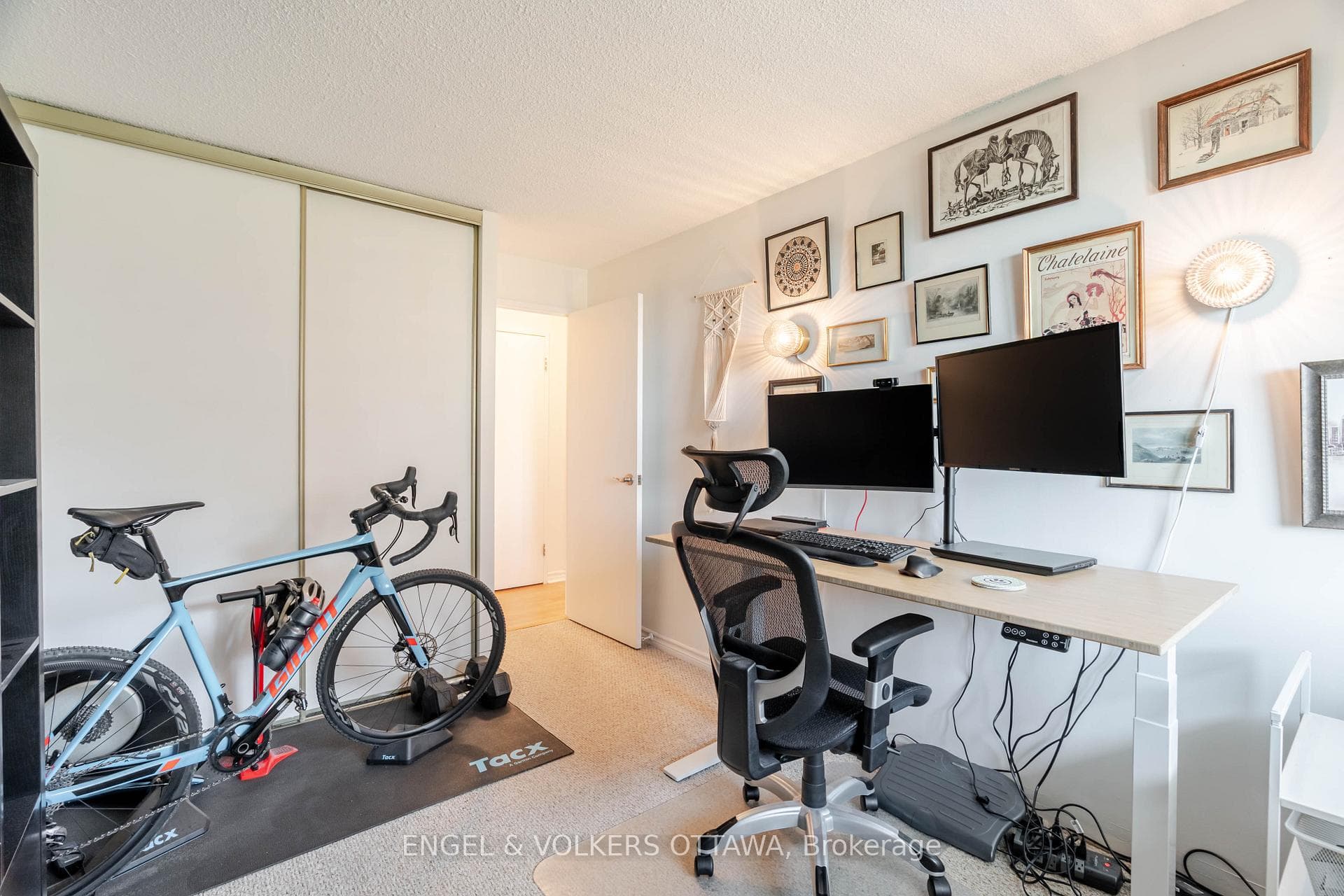 1171 Ambleside Drive Unit 606 photo 32