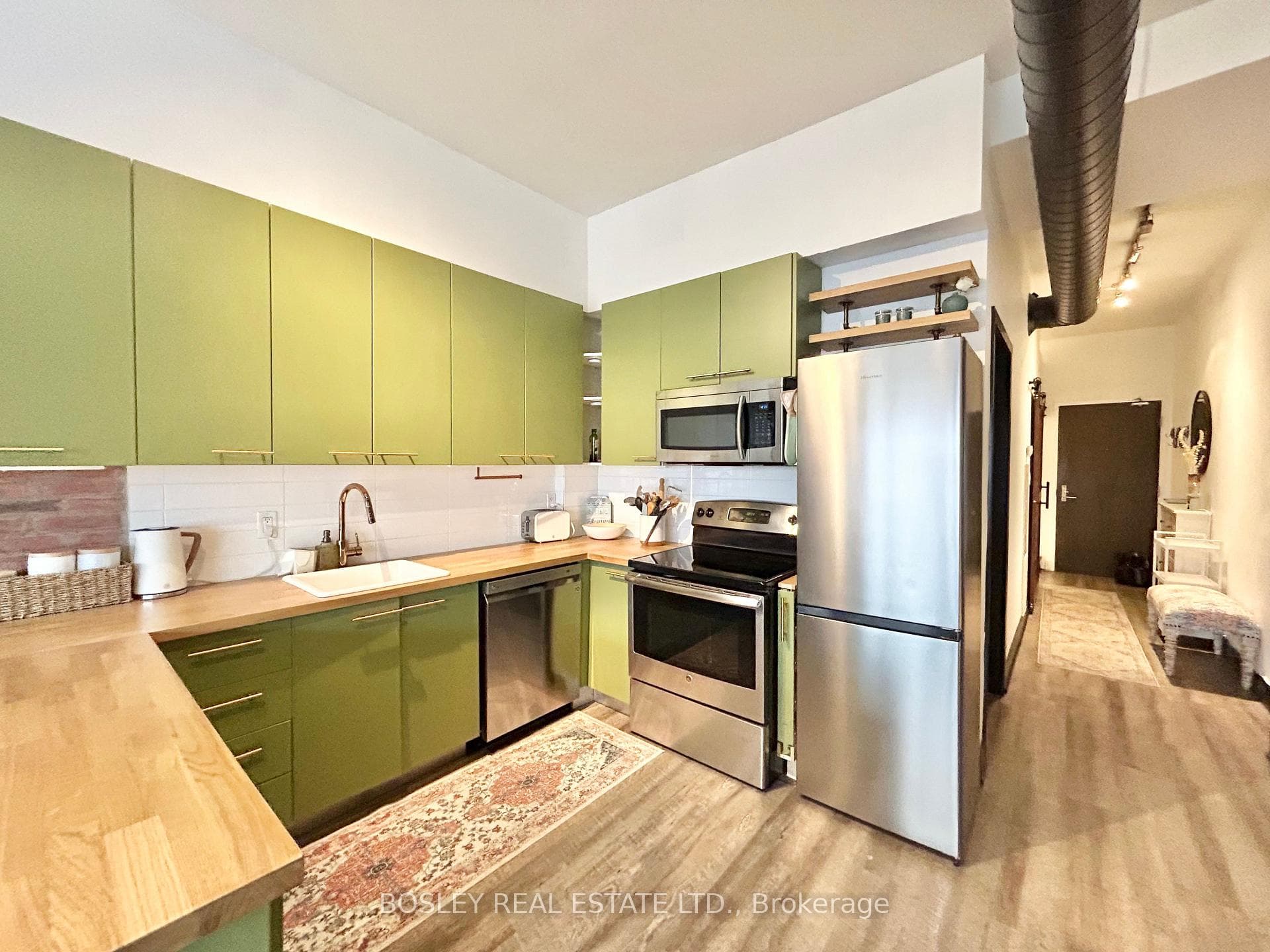 625 Queen Street Unit 106 photo 6