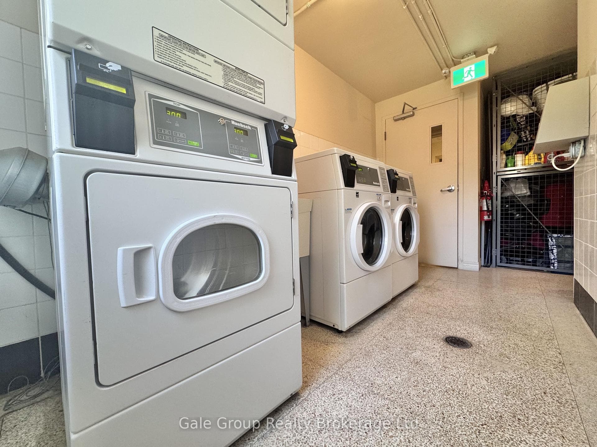 27 Paisley Boulevard Unit Unit 2 photo 8