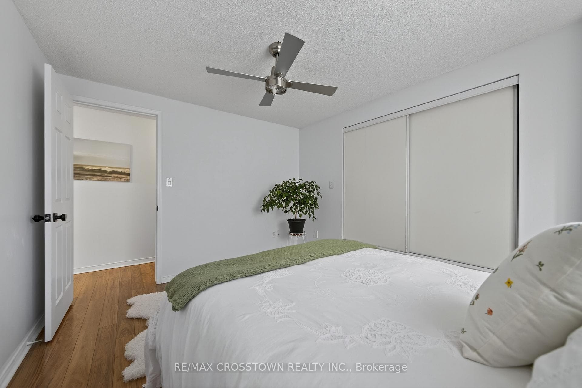 37 Seymour Crescent photo 30