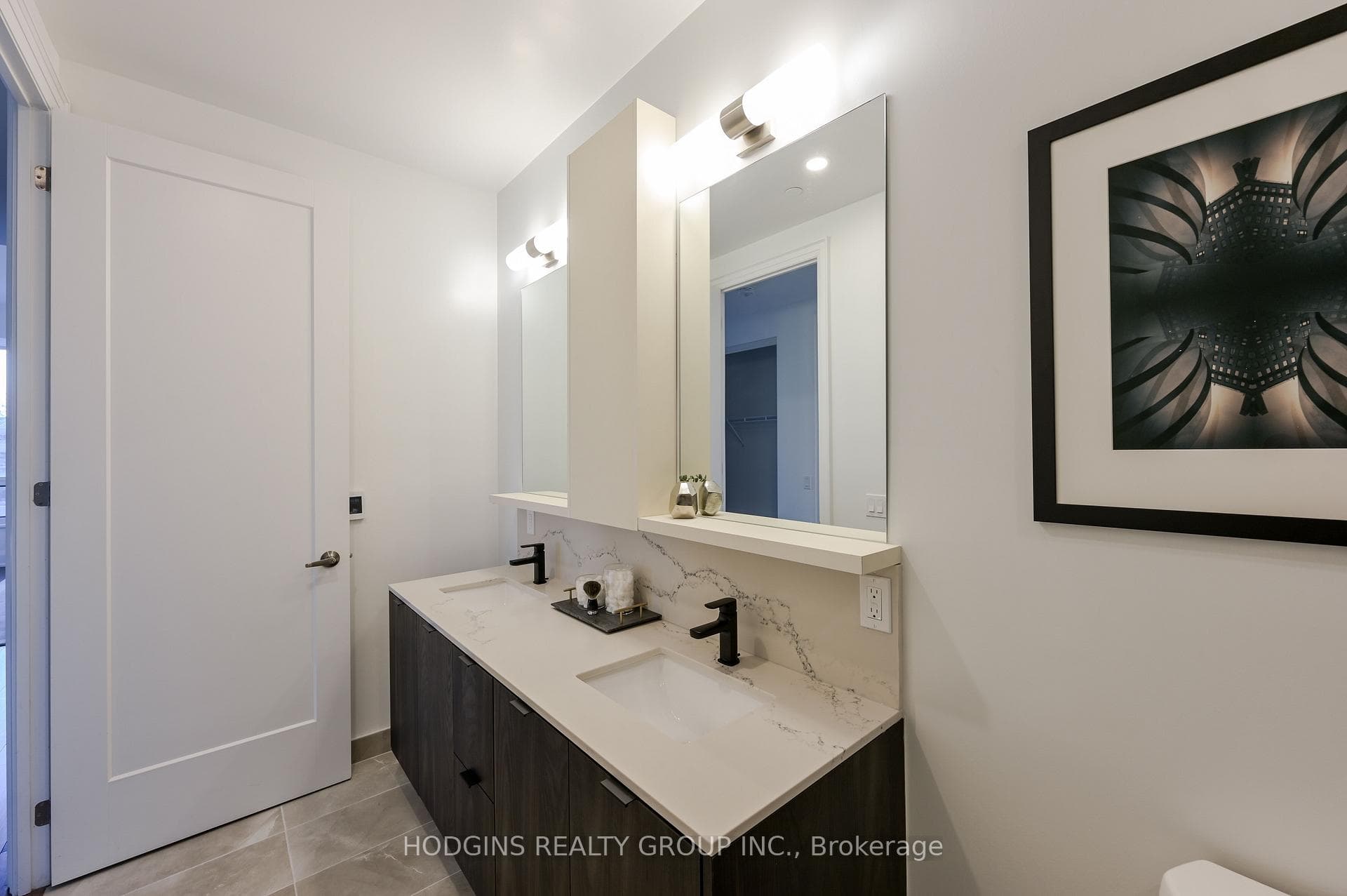 1035 Southdown Road Unit 1102 photo 15