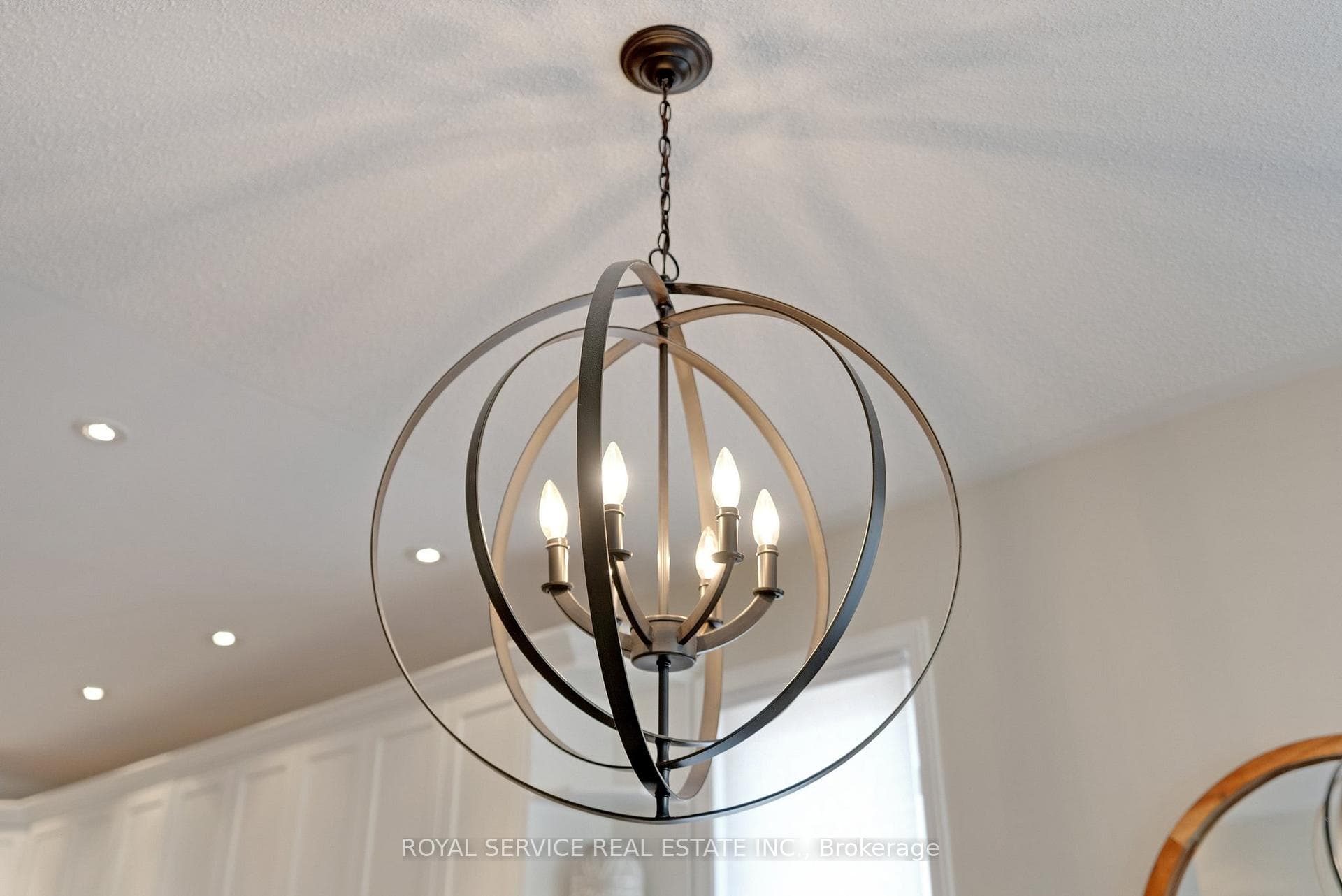 Smooth Ceilings, Pot Lights & Accent Lighting