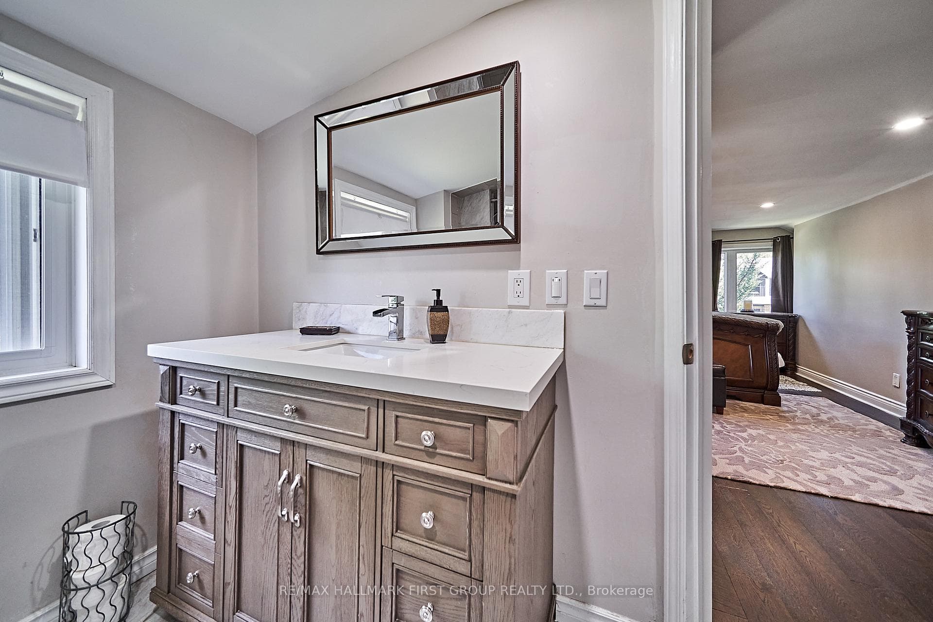 7960 John Street photo 26
