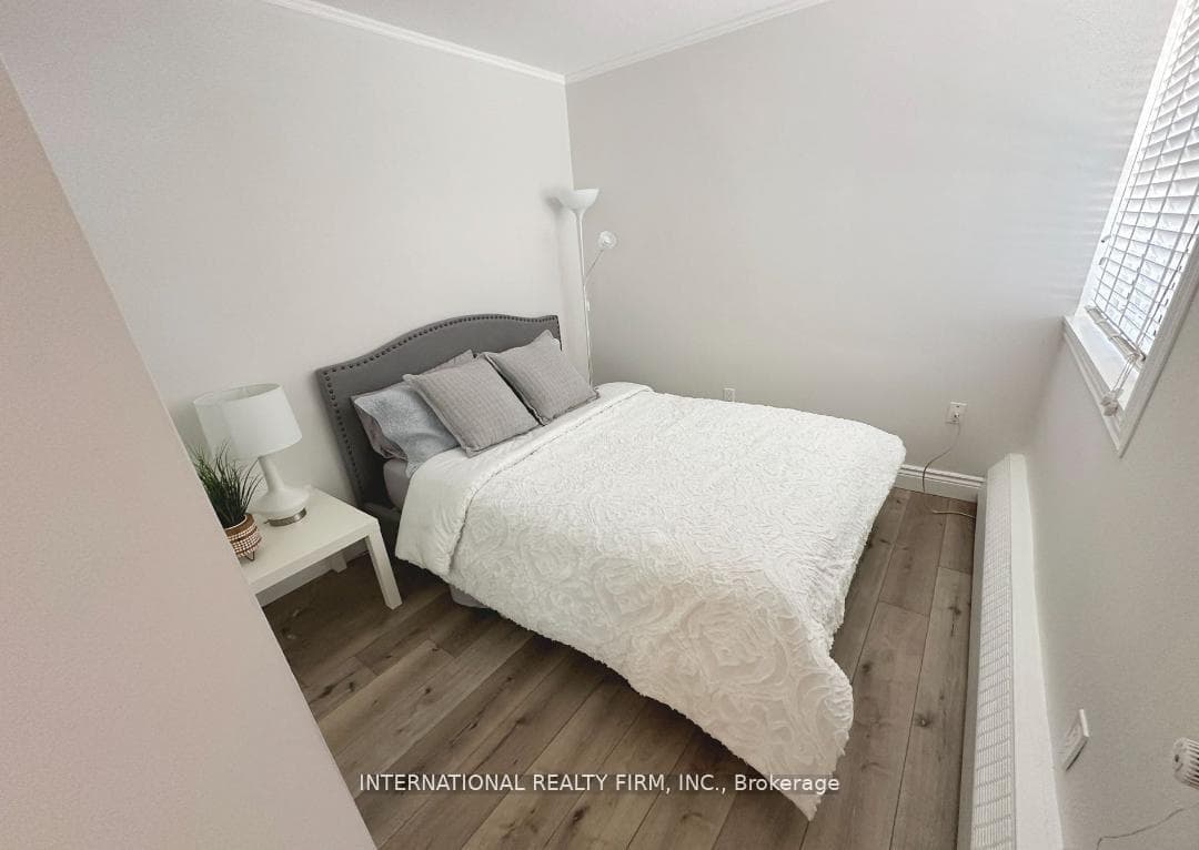 2263 Marine Drive Unit 408 photo 8