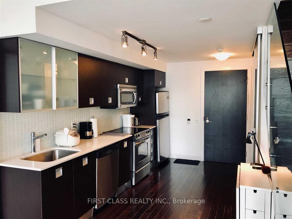 33 Charles Street Unit 2808 photo 5