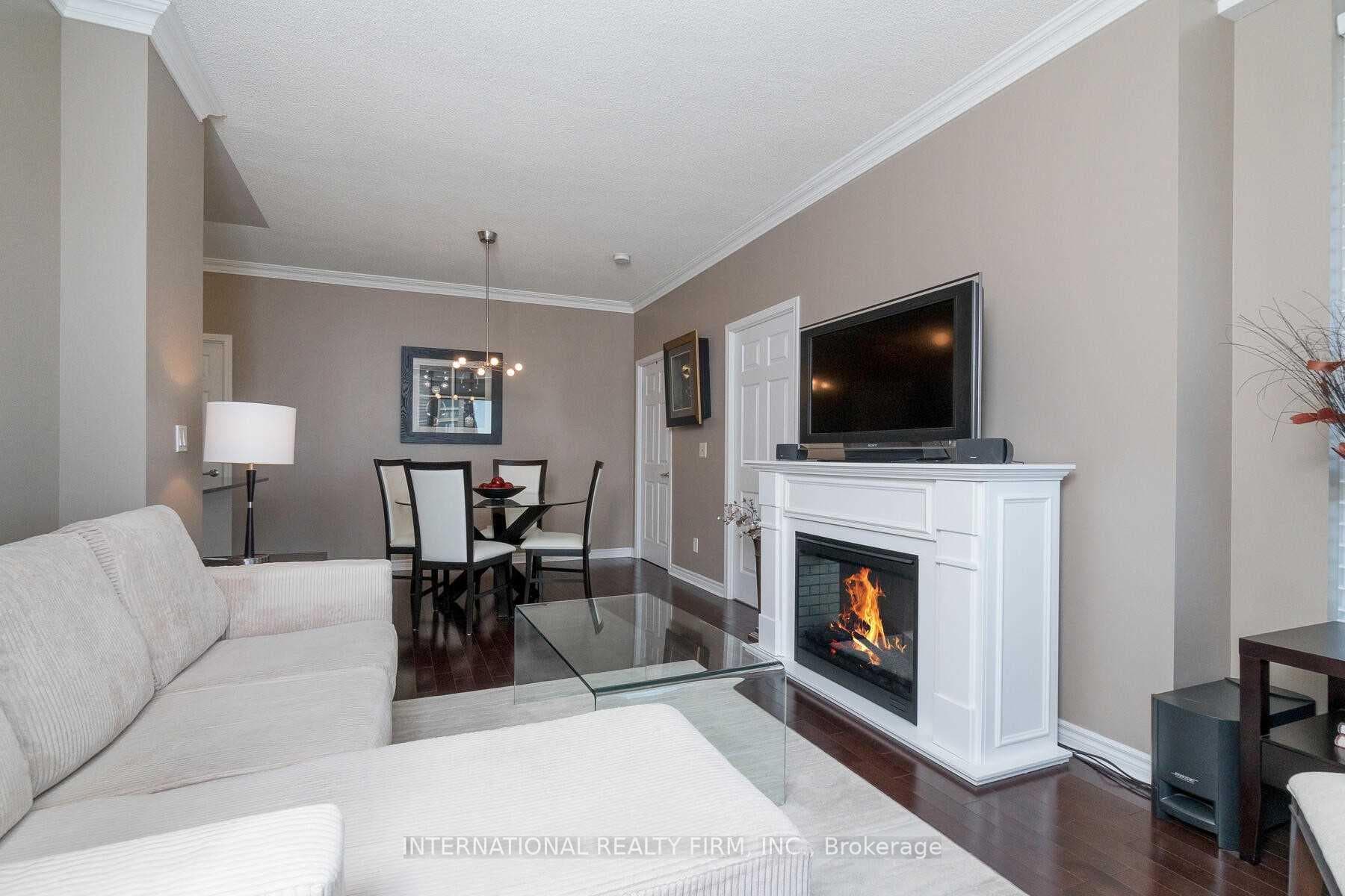 388 Prince Of Wales Drive Unit 2004 photo 9