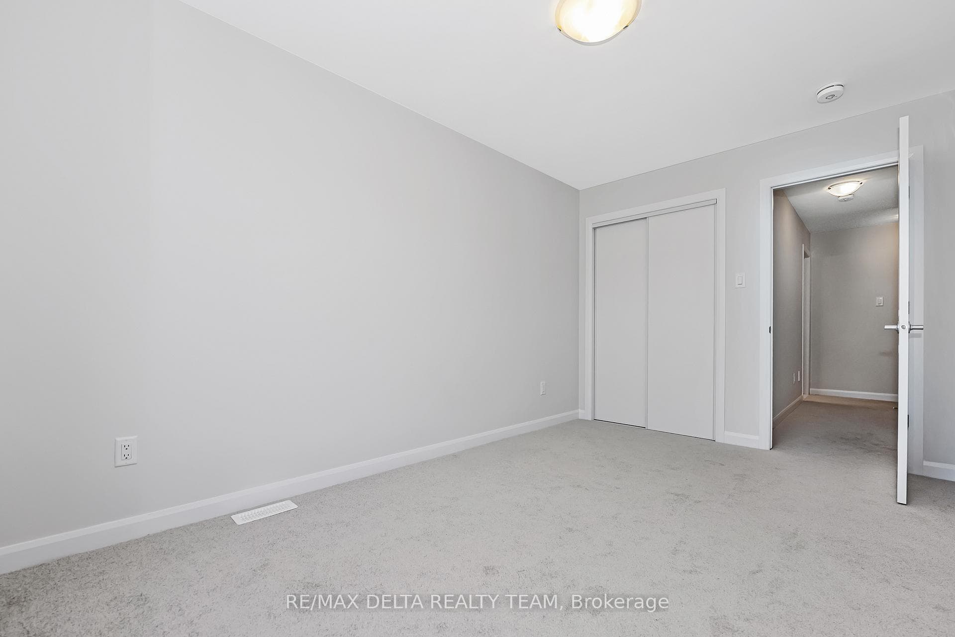 703 Confluence Walk photo 19