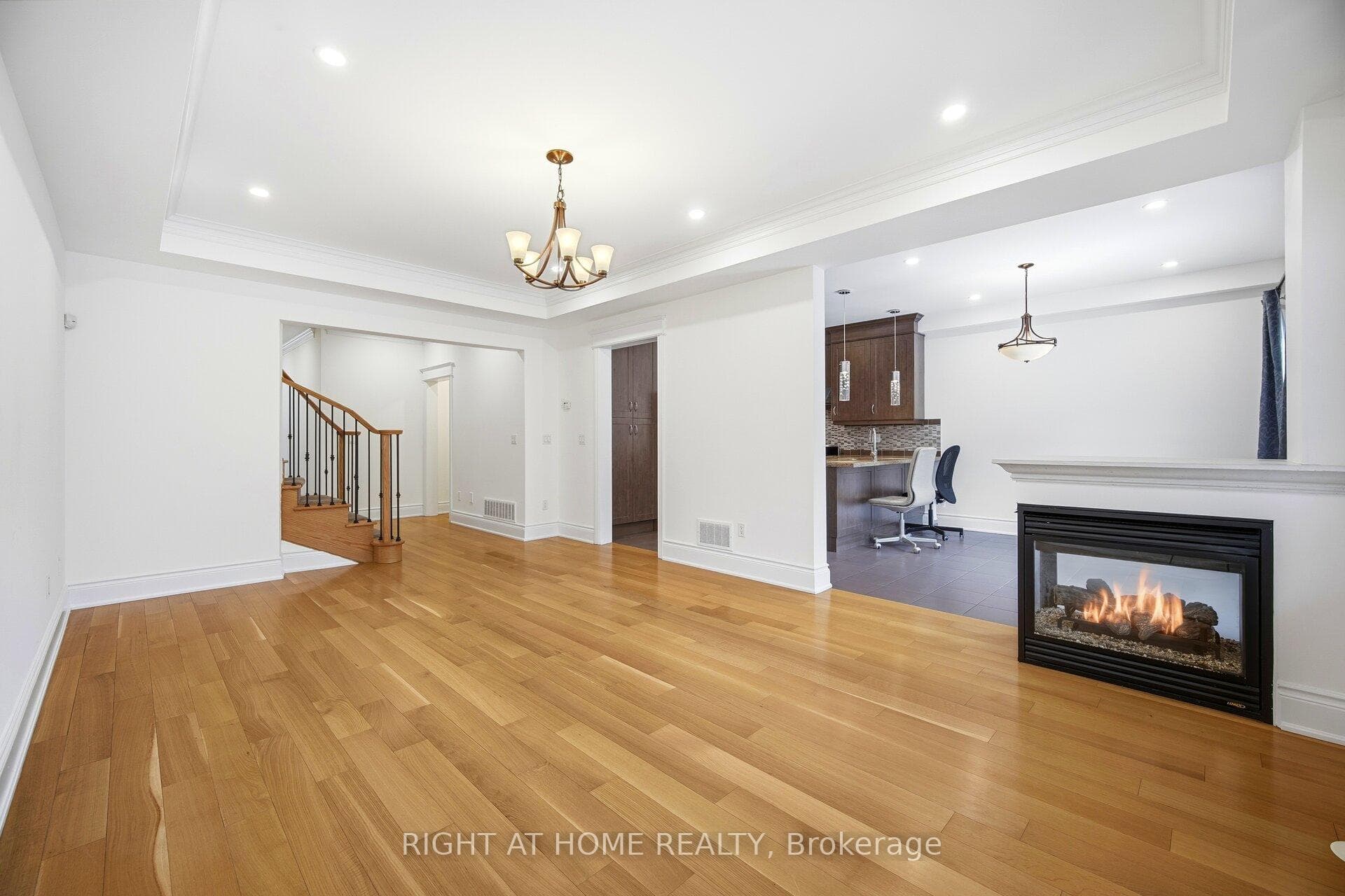 12 Jenny Thompson Court photo 10