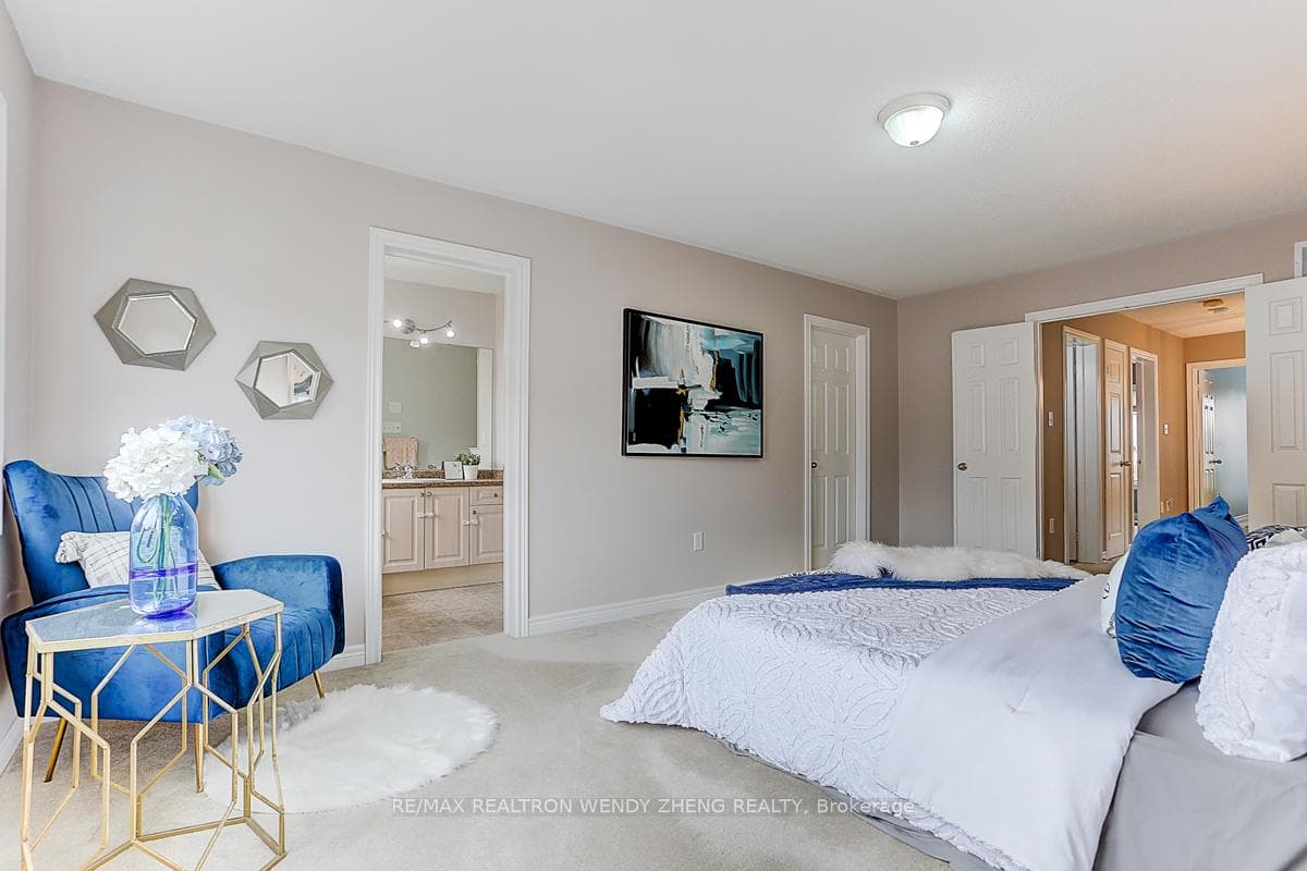 19 Expedition Crescent photo 17