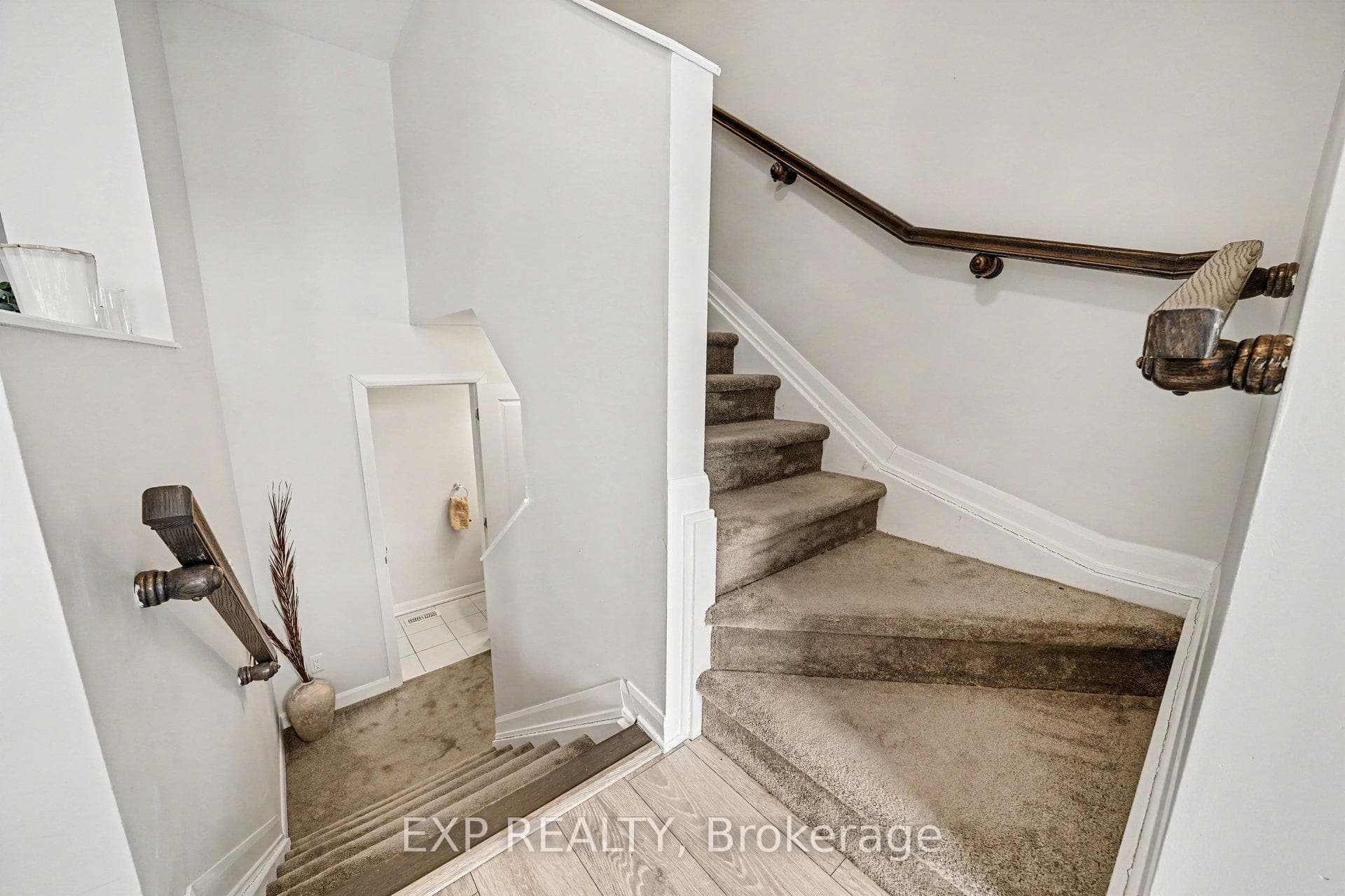 108 Teelin Circle photo 27