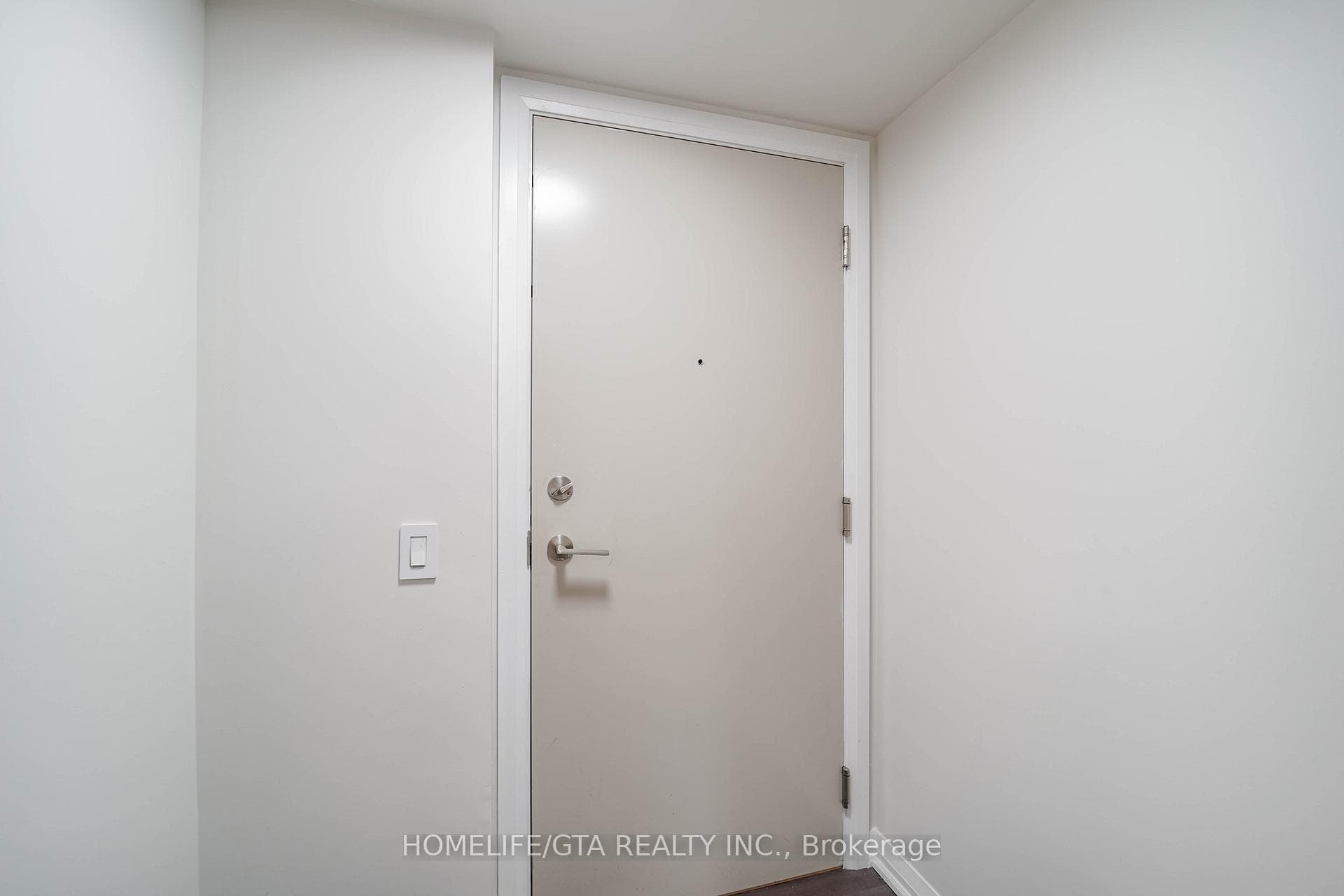 30 Meadowglen Place Unit 1001 photo 12
