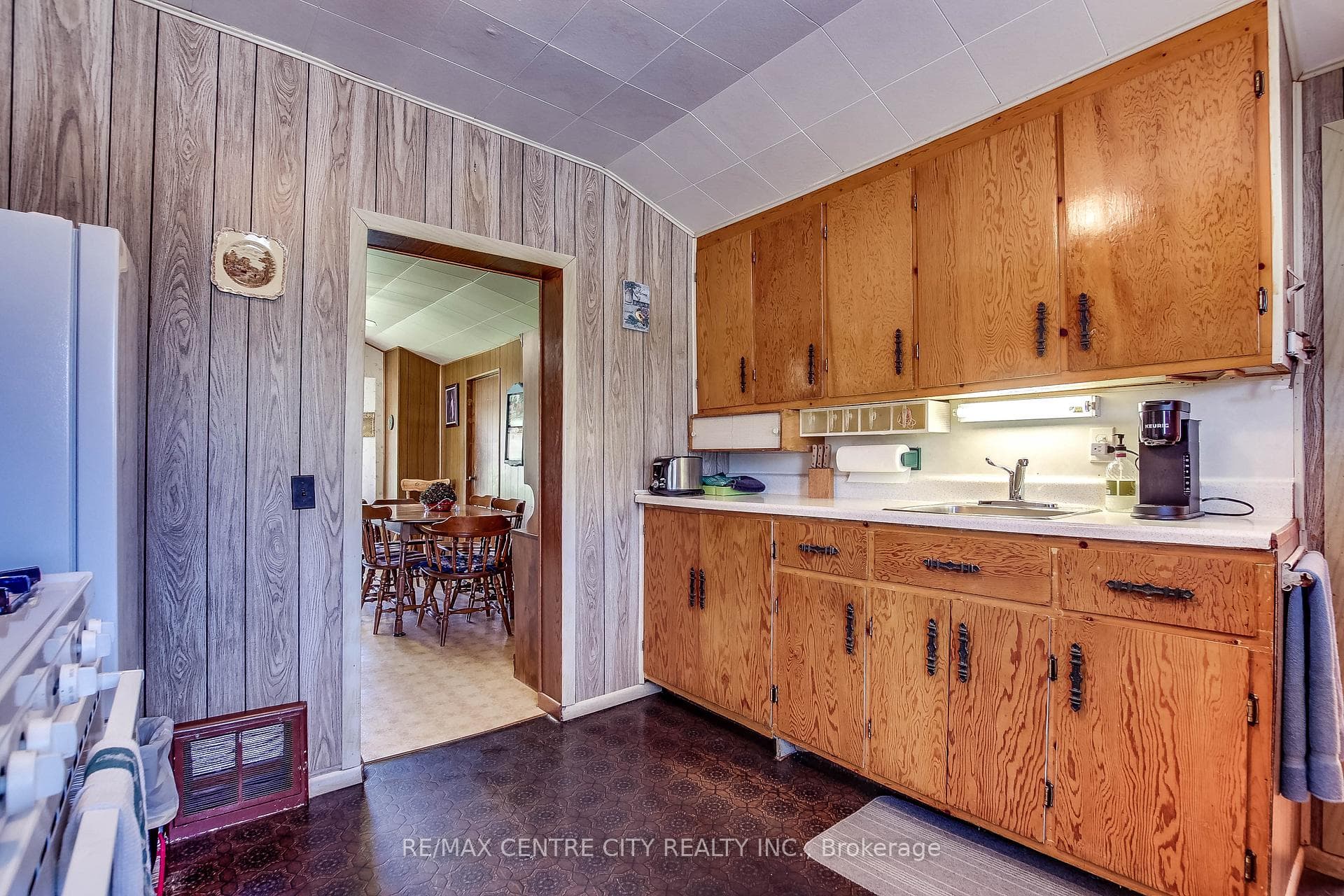 358 Warren Street photo 7