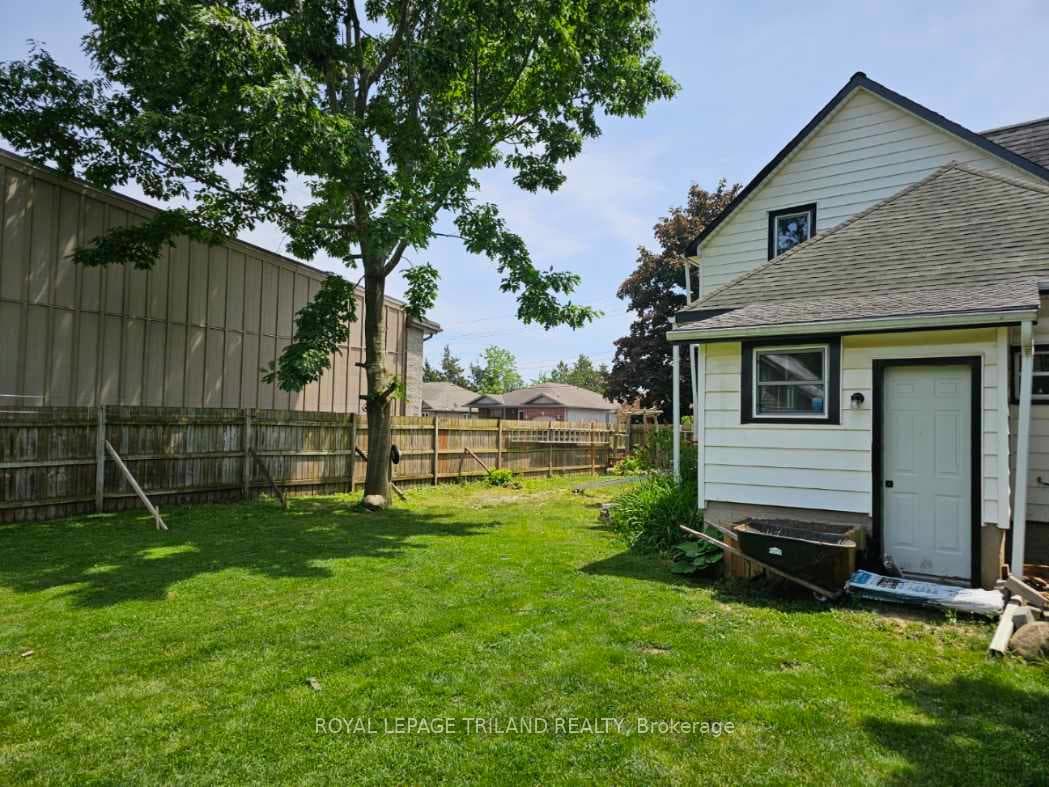 245 SYDENHAM Street photo 23