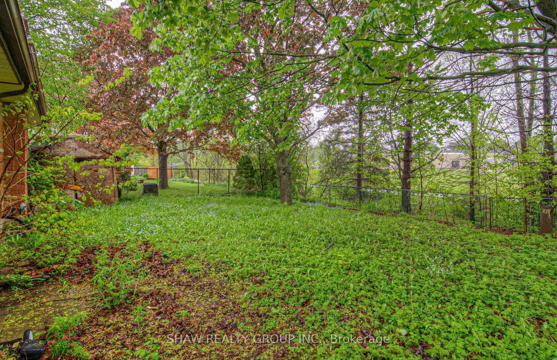 537 Glen Manor Boulevard photo 11
