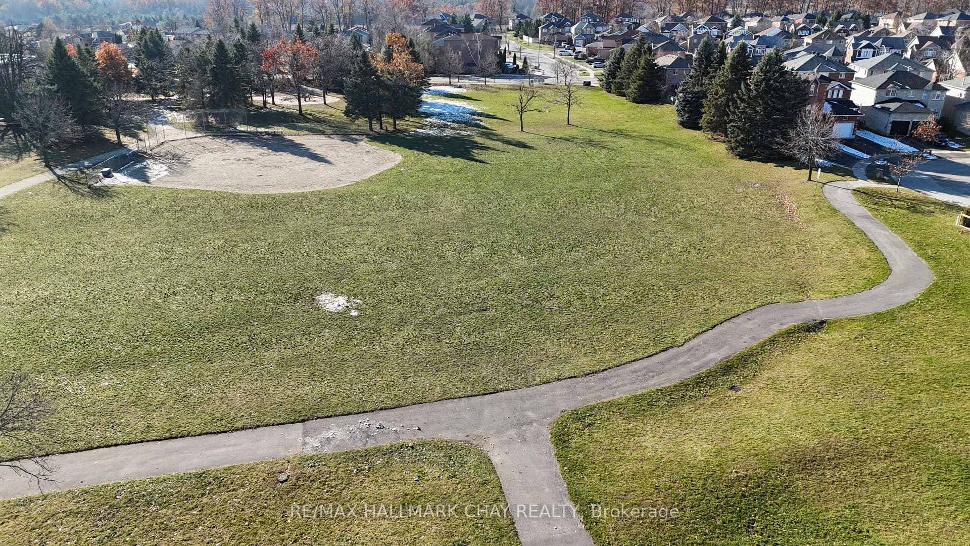 76 Hodgson Drive photo 31
