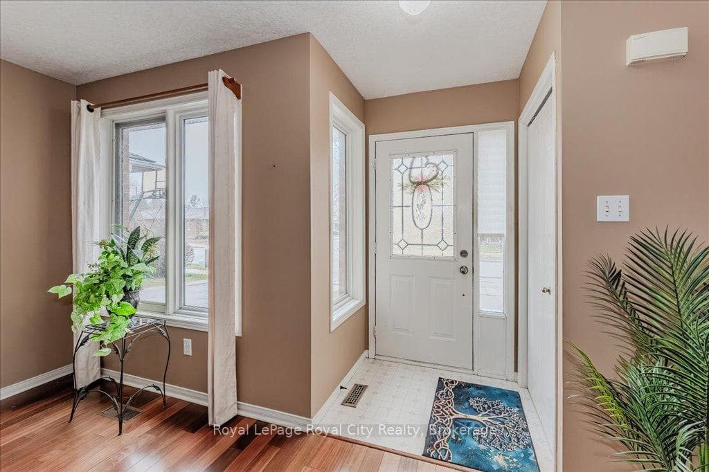 85 Inverness Drive photo 5