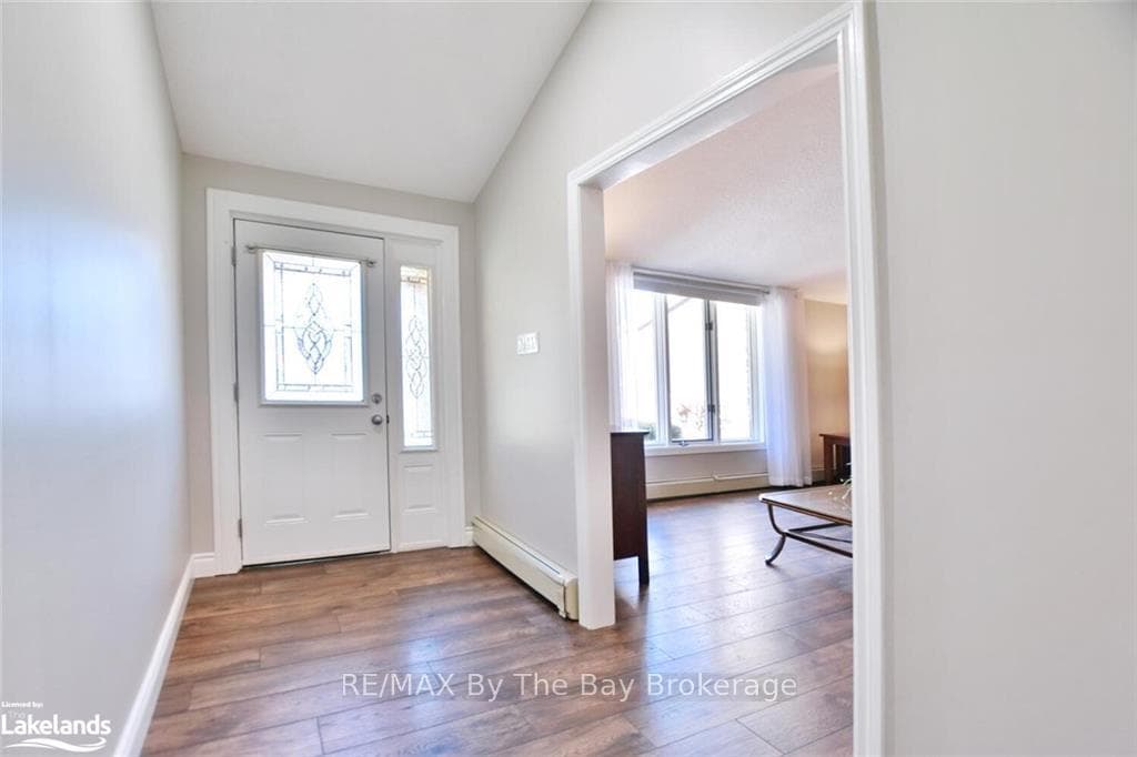39 TRILLIUM Court photo 8