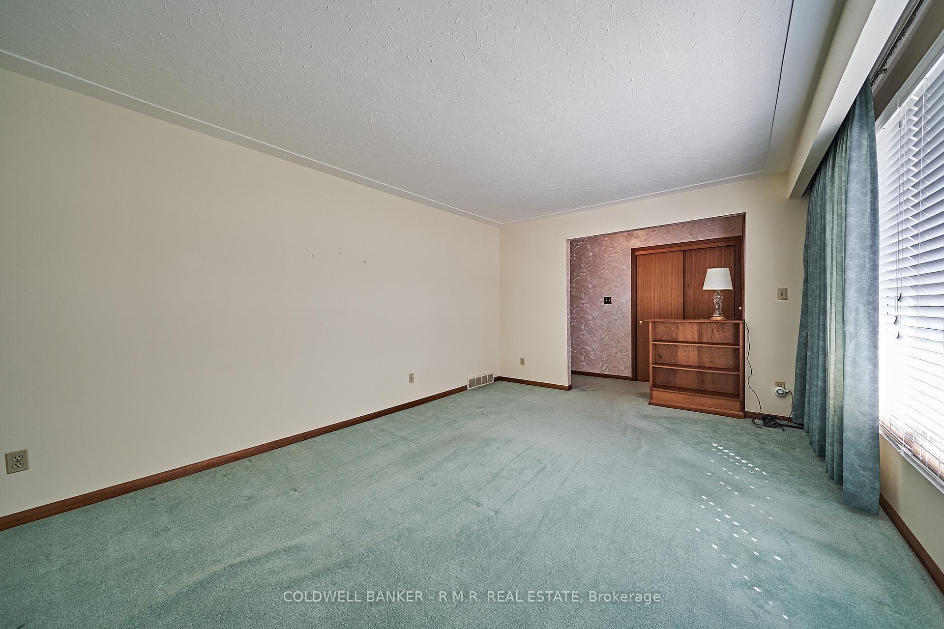 858 Glenforest Street photo 6