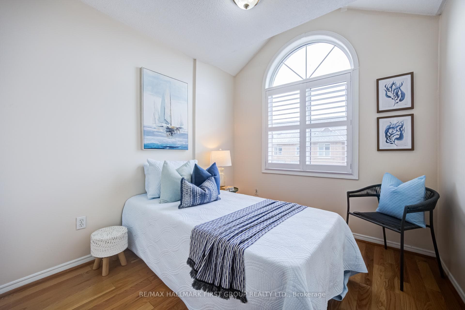 1075 Ellesmere Road Unit 15 photo 26