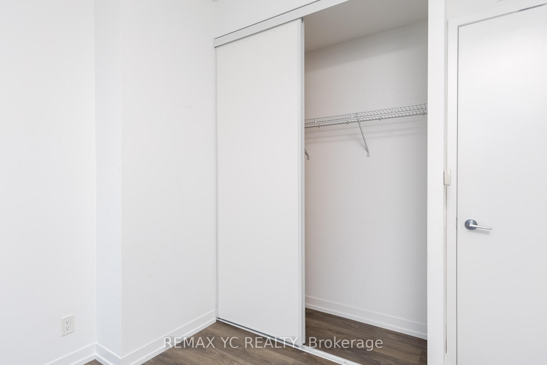 5 Buttermill Avenue Unit 2709 photo 12
