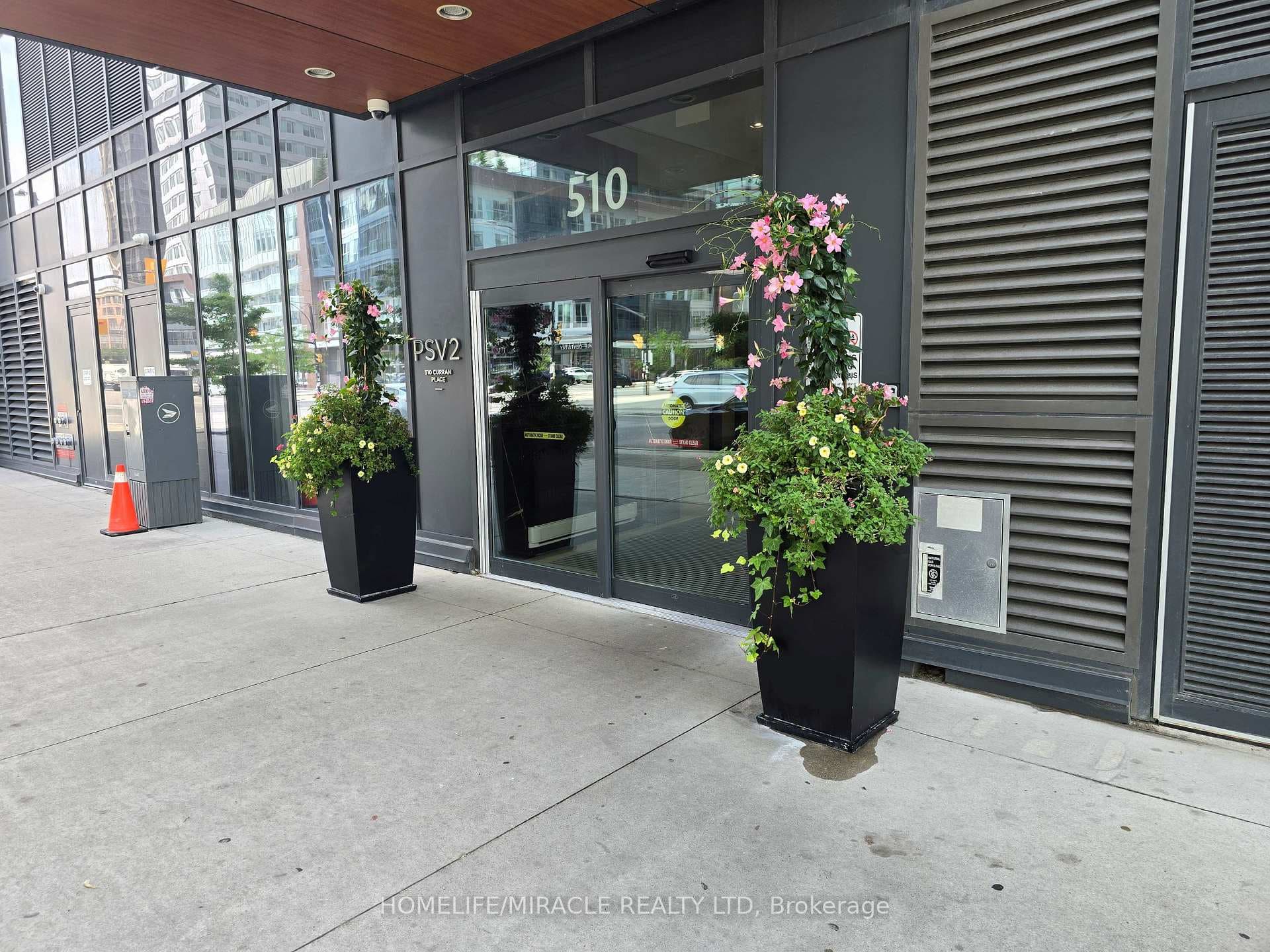 510 Curran Place Unit 1006 photo 2