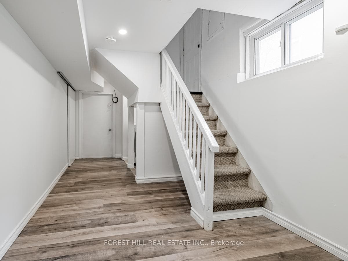 2953 Kingston Road photo 18