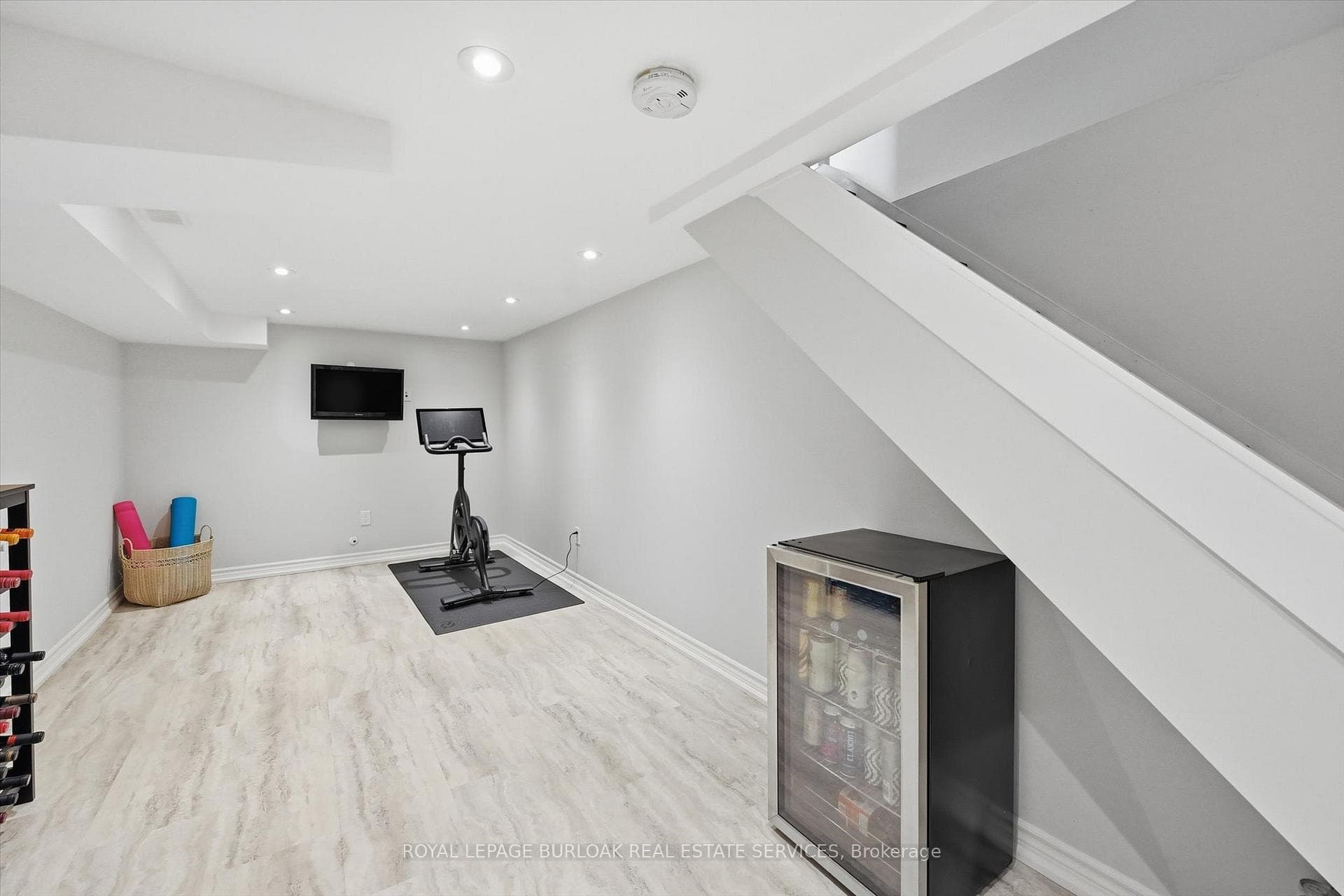 43 Belview Avenue photo 37