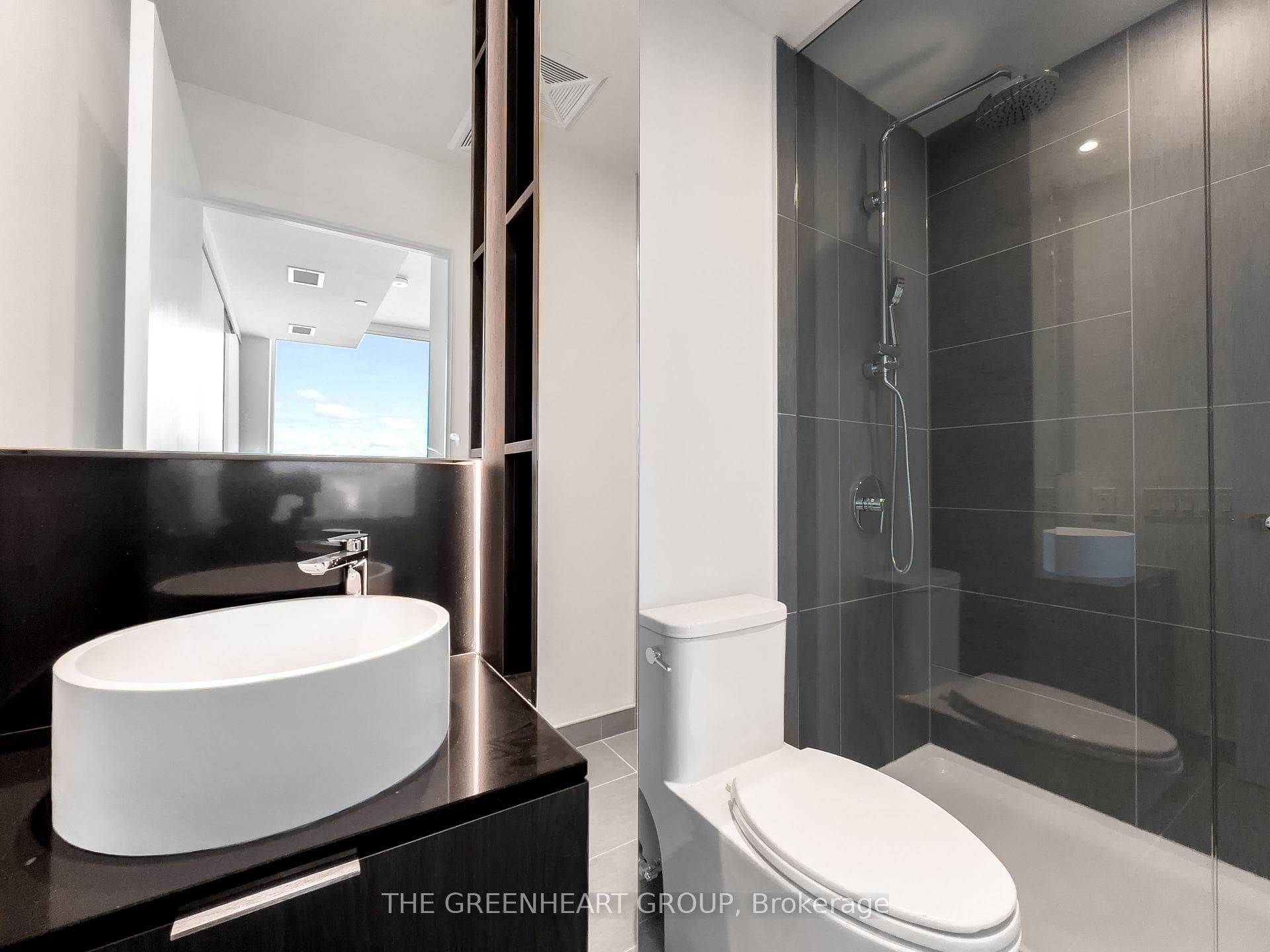28 Ann Street Unit 322 photo 5