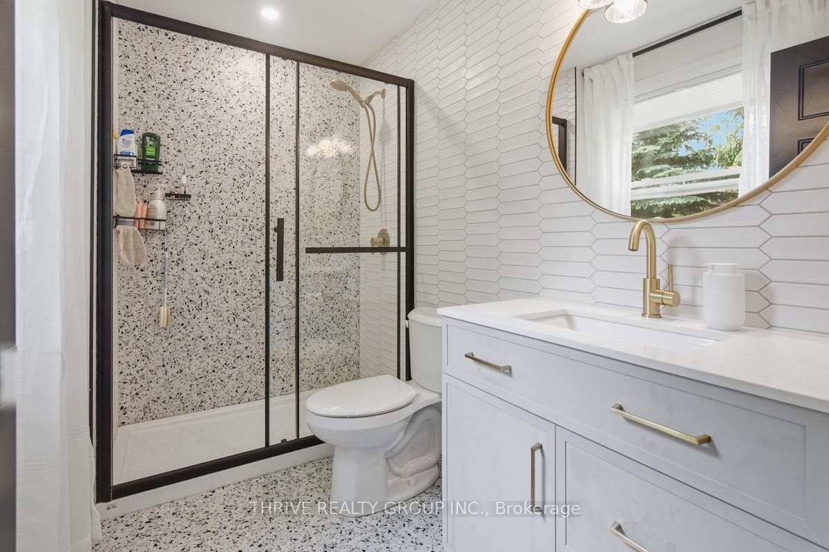 21 Mcgill Place photo 18
