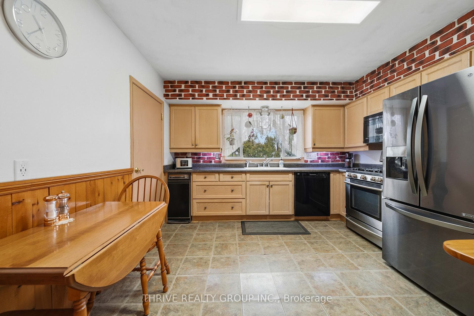6 Southwood Crescent photo 9